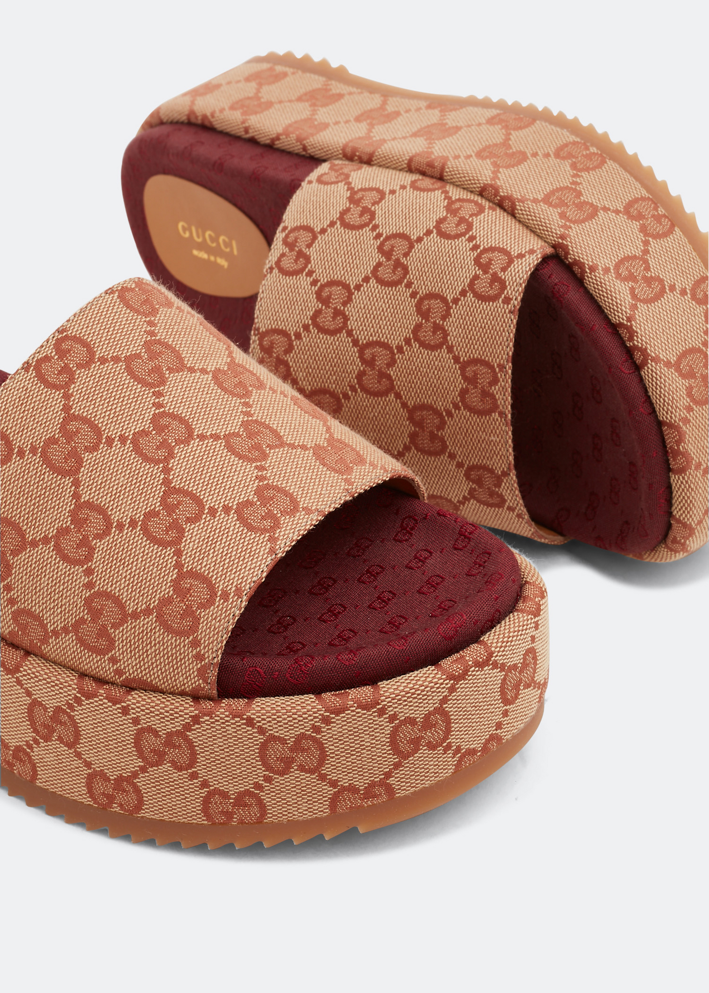 

Platform slide sandals, Beige
