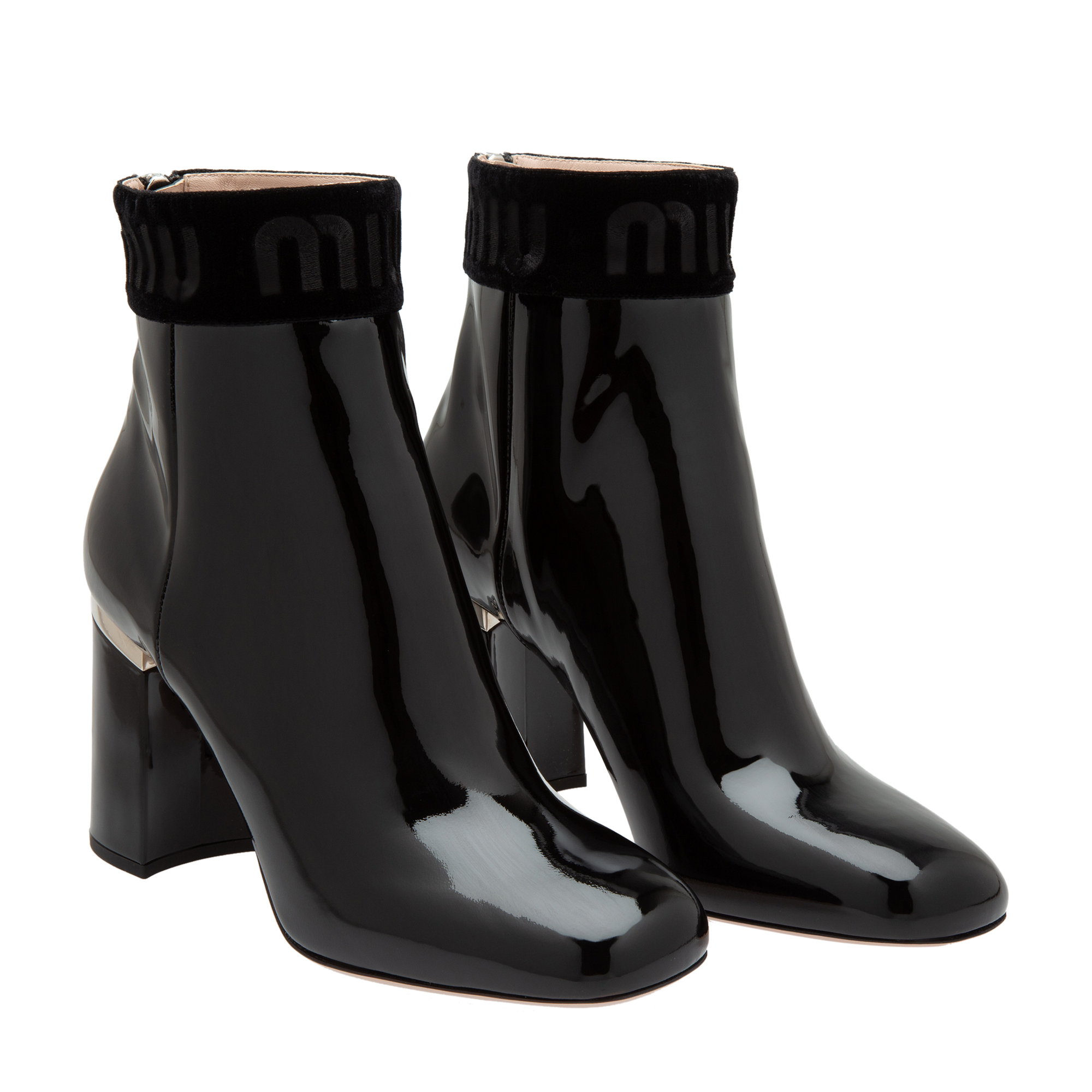 

Patent leather boots, Black