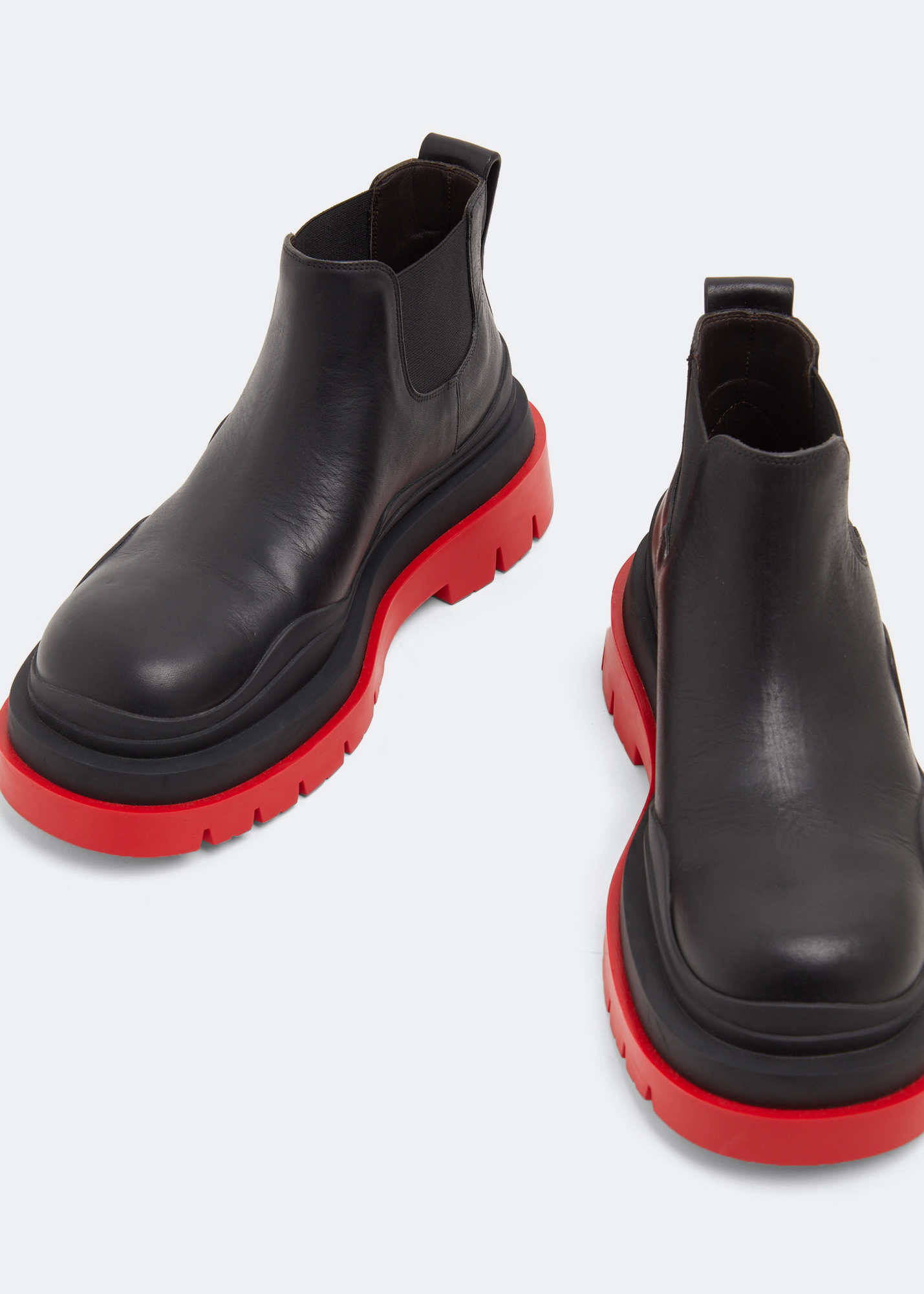 Bottega Veneta Tire boots for Women - Black in Kuwait