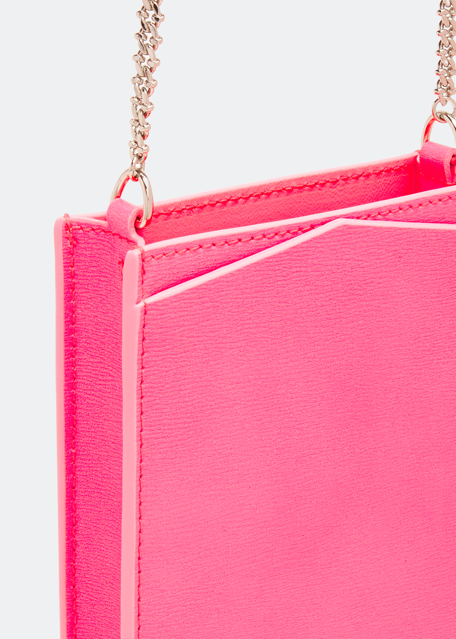 

Chain phone case, Pink