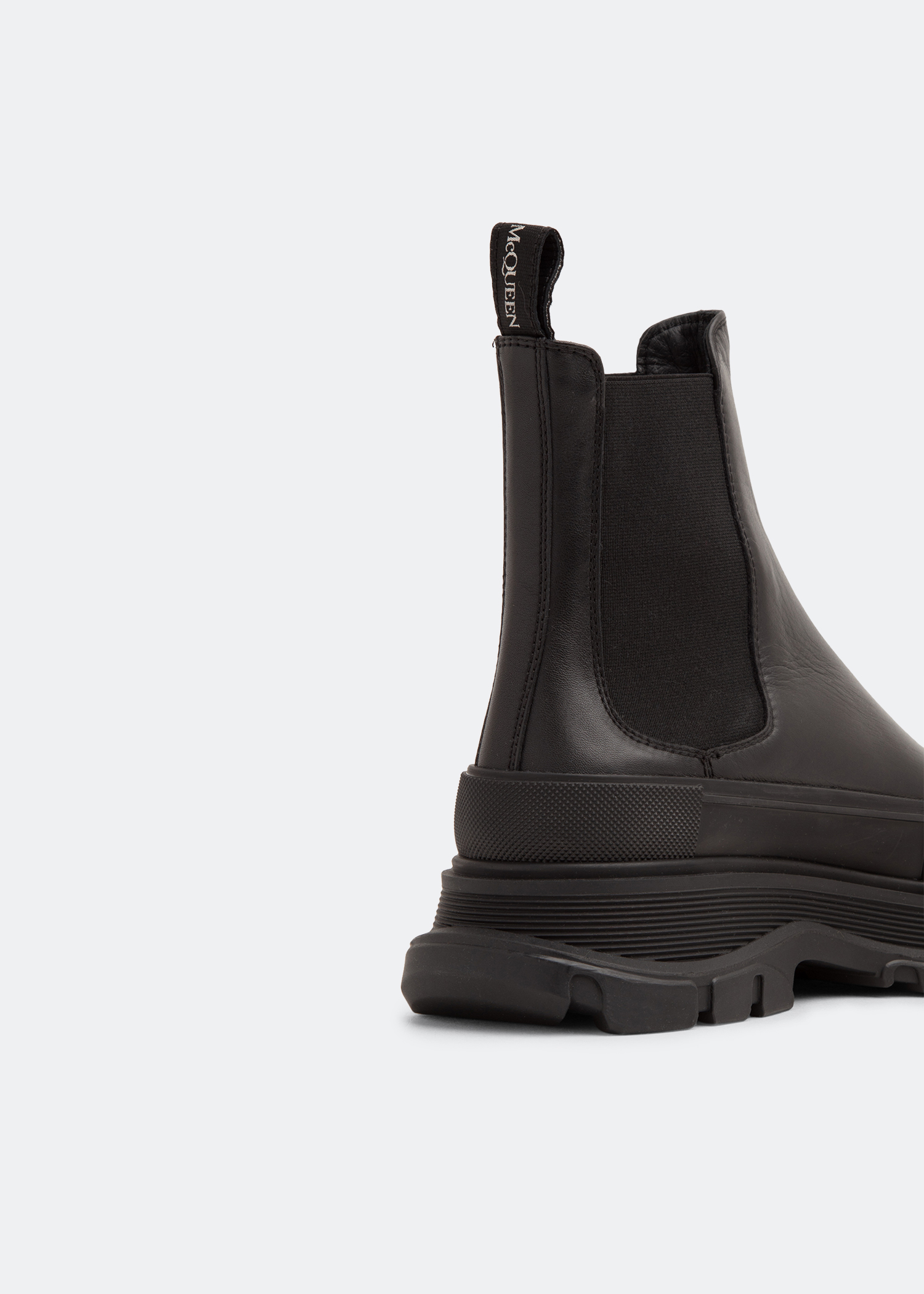 

Tread Chelsea boots, Black
