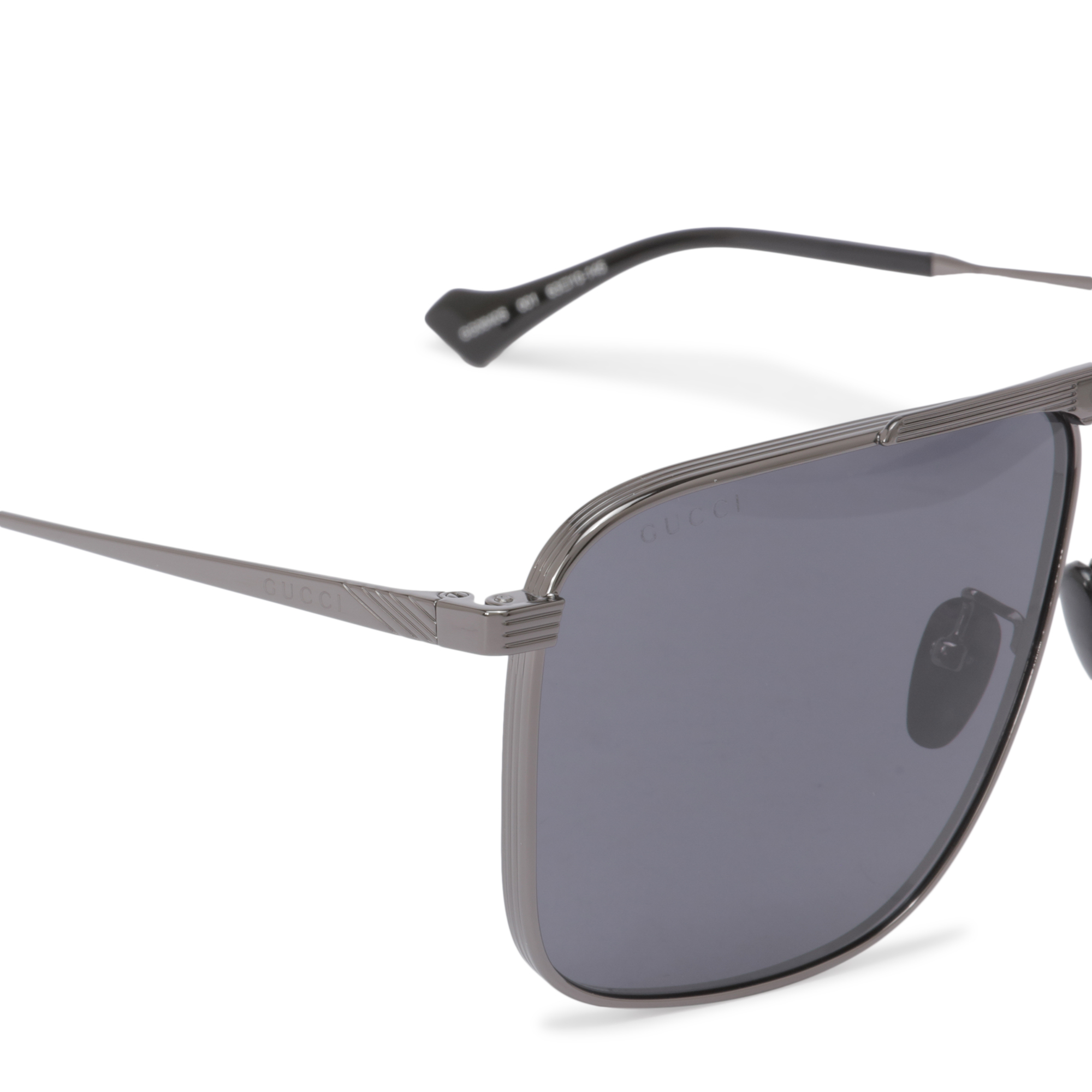 

Aviator sunglasses, Black