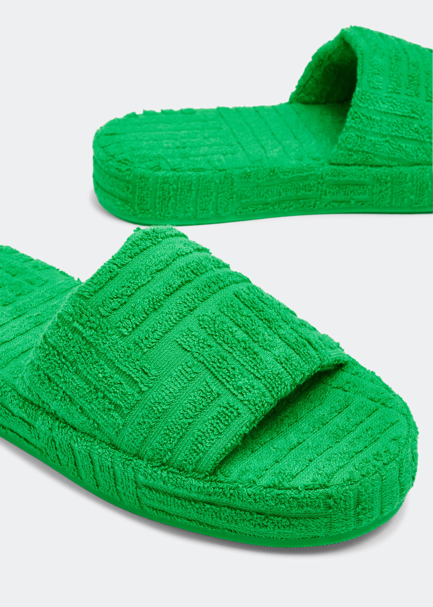 

Resort Sponge slides, Green