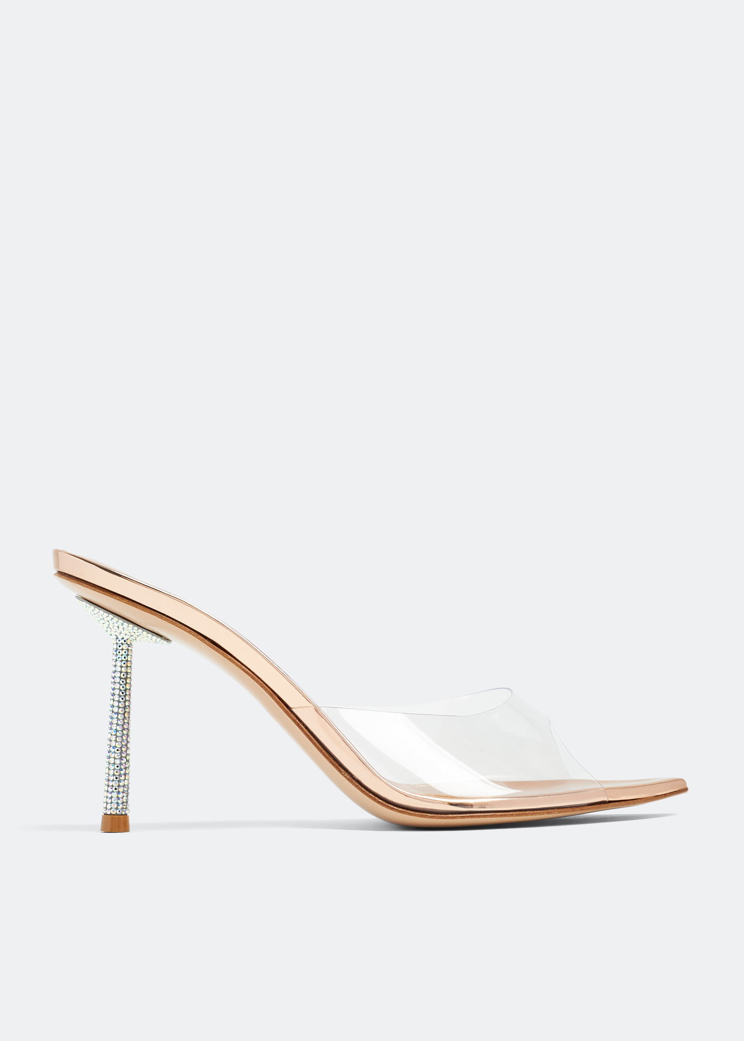 

Bella mules, Neutral