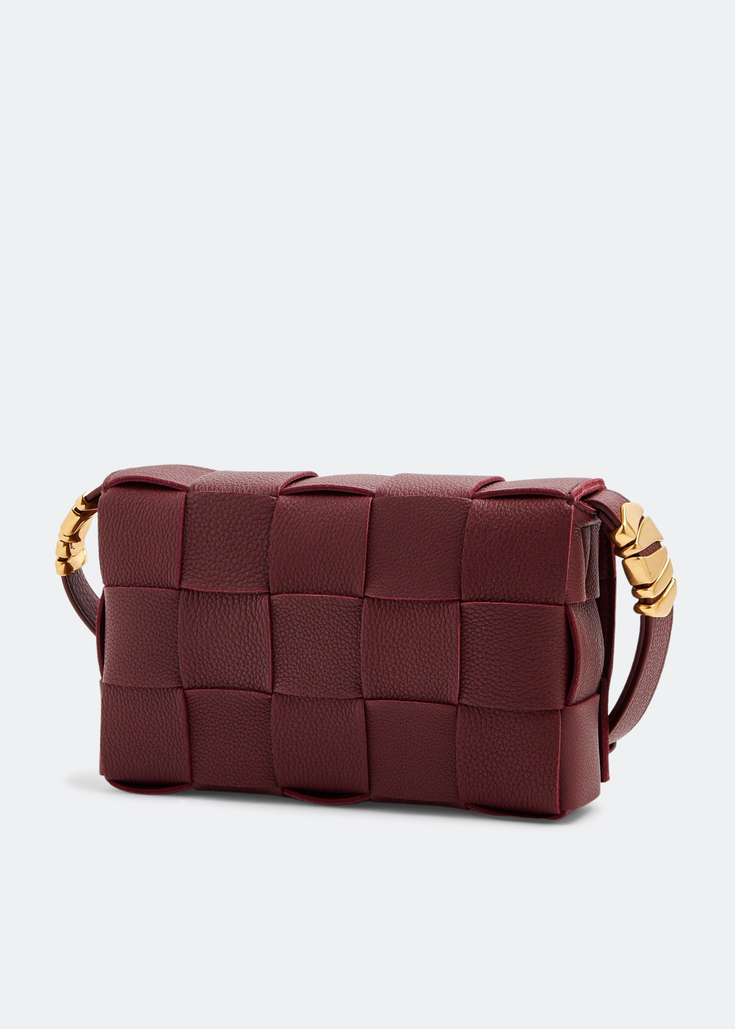 Bottega Veneta Cassette bag for Women Burgundy in UAE Level Shoes