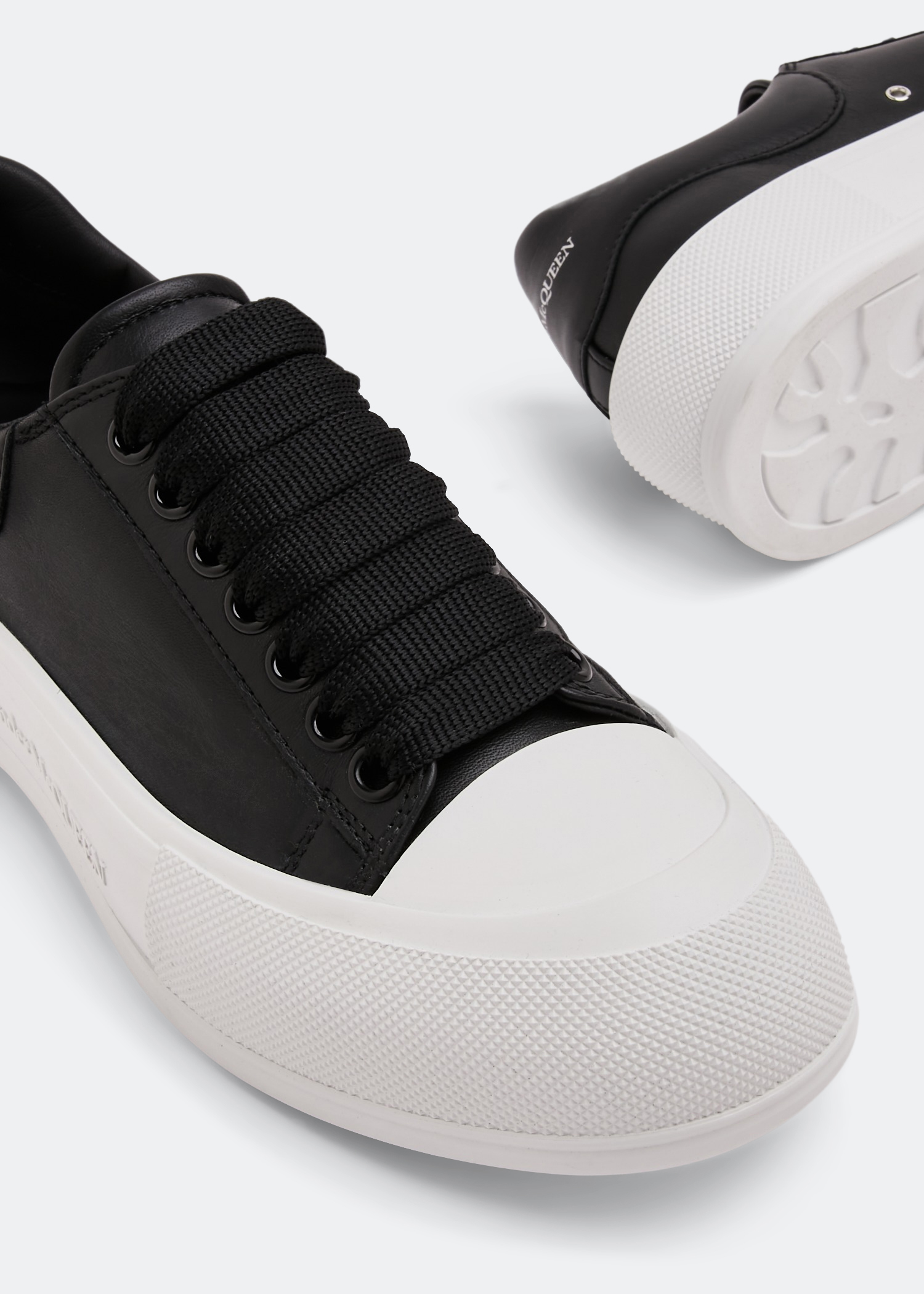 

Deck Plimsoll sneakers, Black