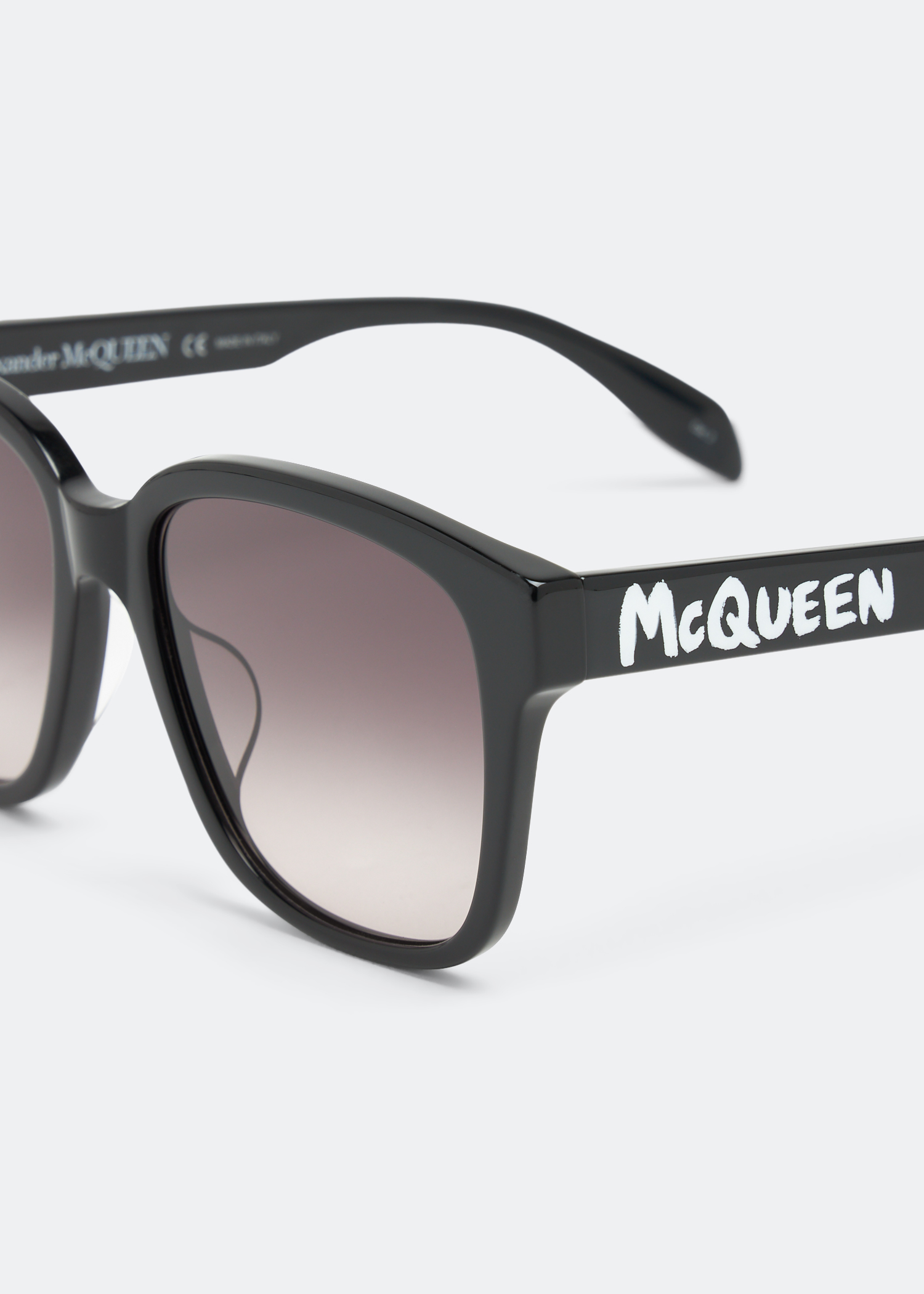 

McQueen Graffiti sunglasses, Black