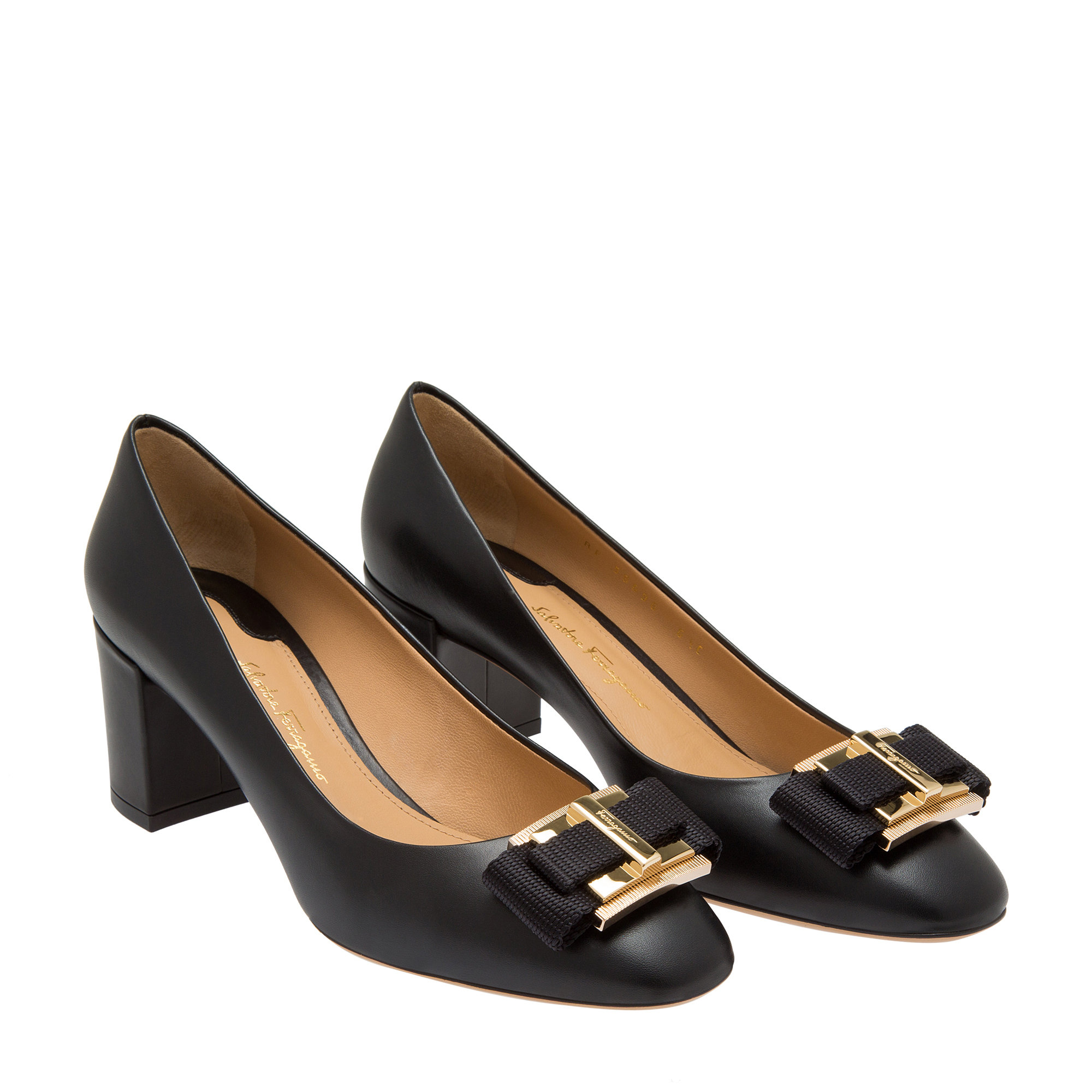

Double bow leather pumps, Black