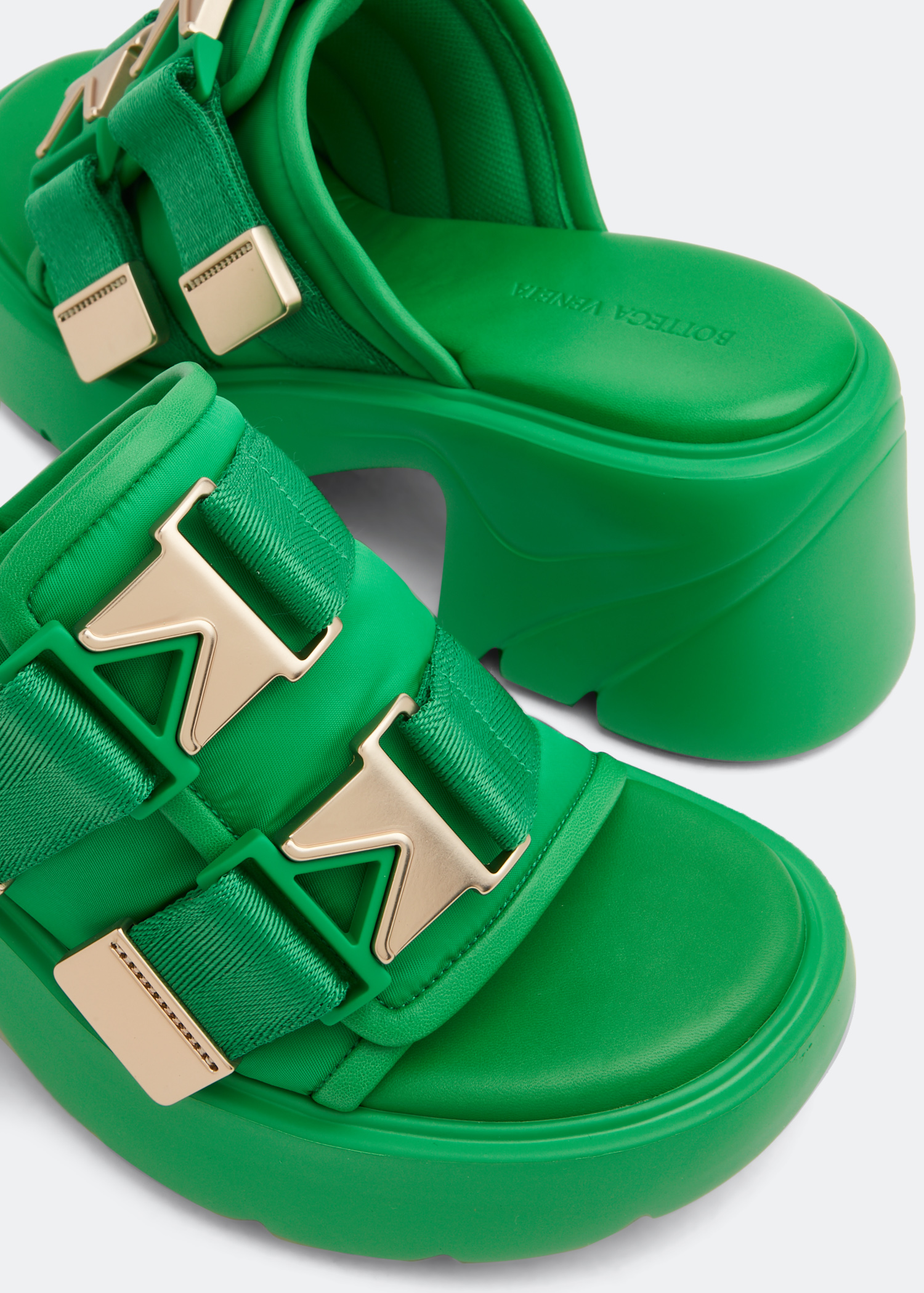 

Flash mules, Green