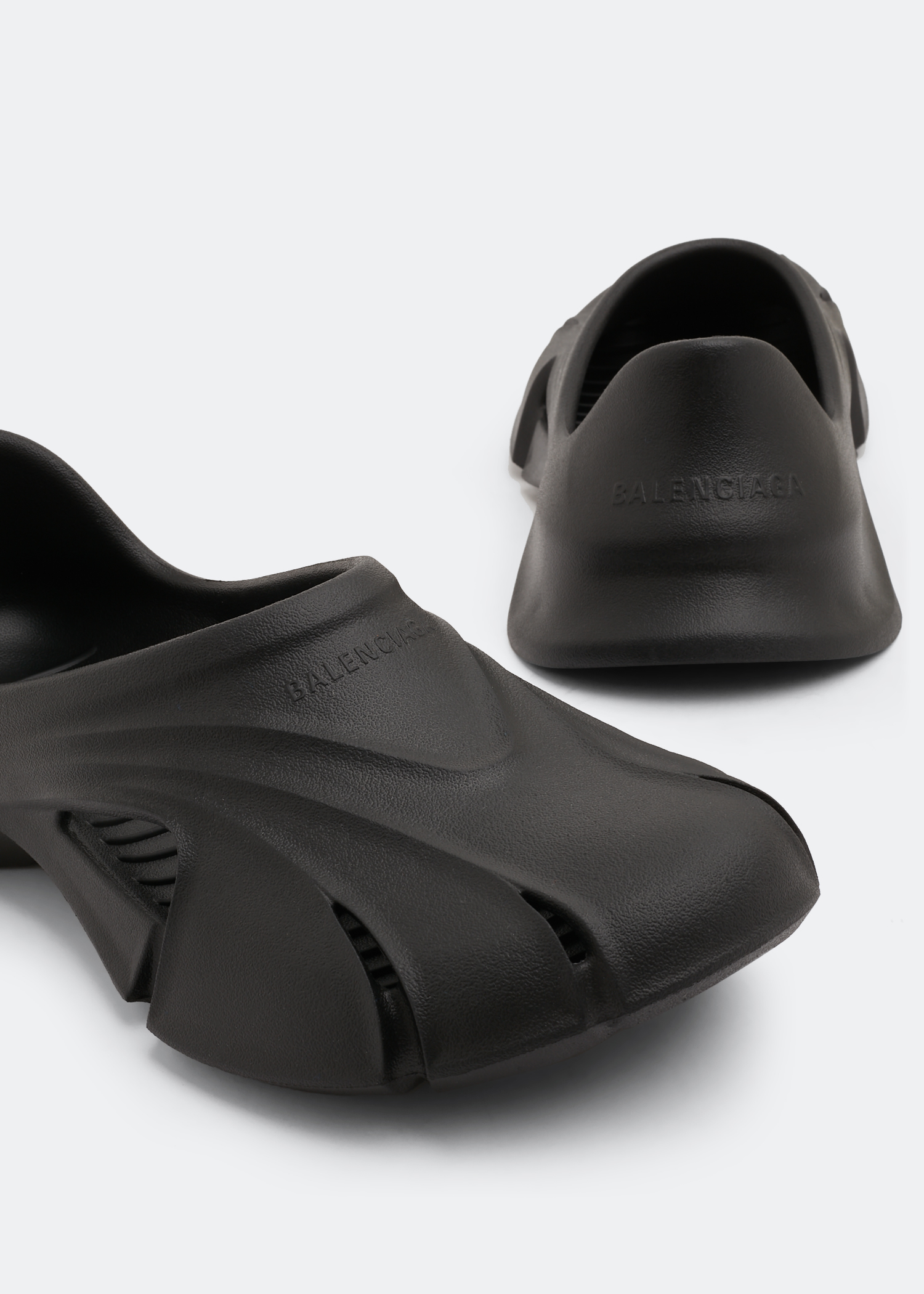 

Mold closed sandals, Black