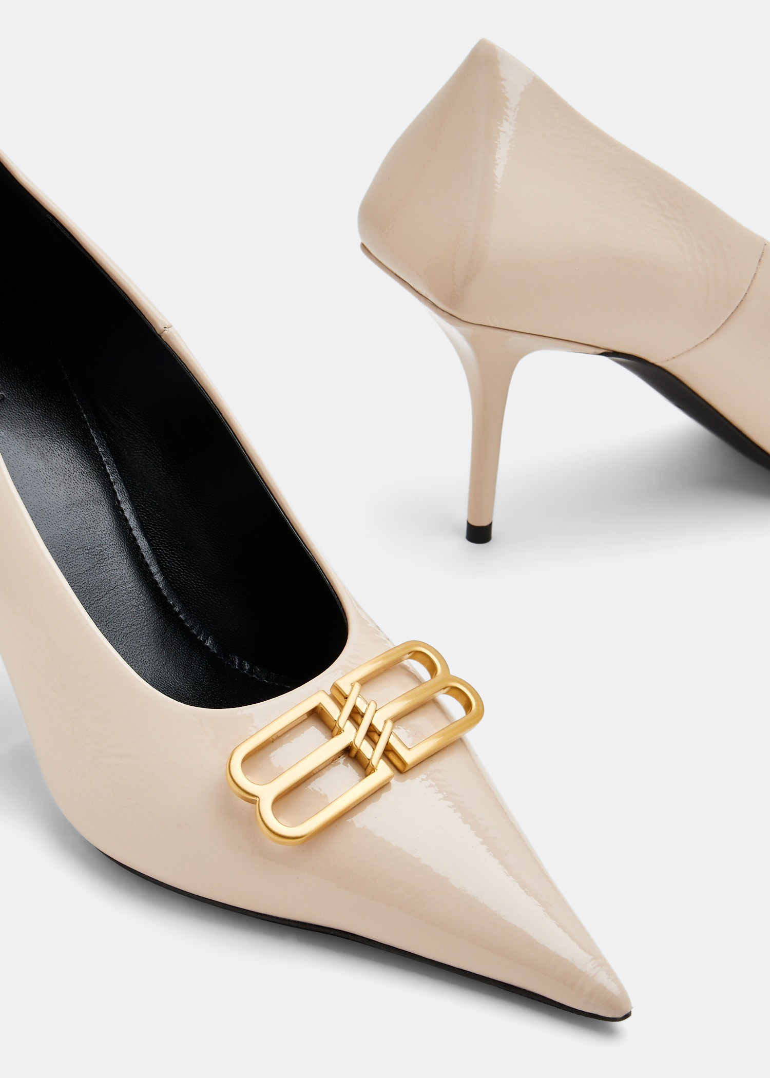

Square Knife pumps, Beige