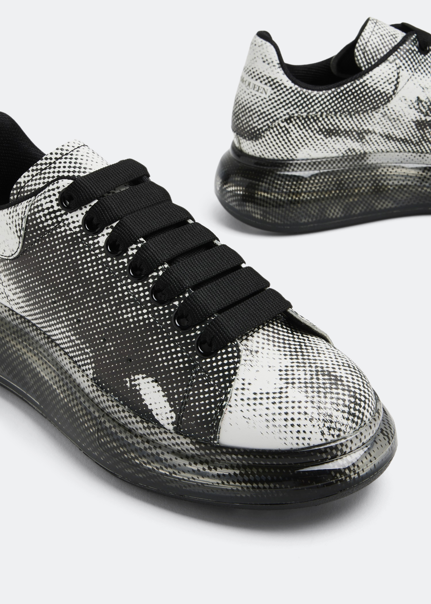 

Oversized sneakers, Prints