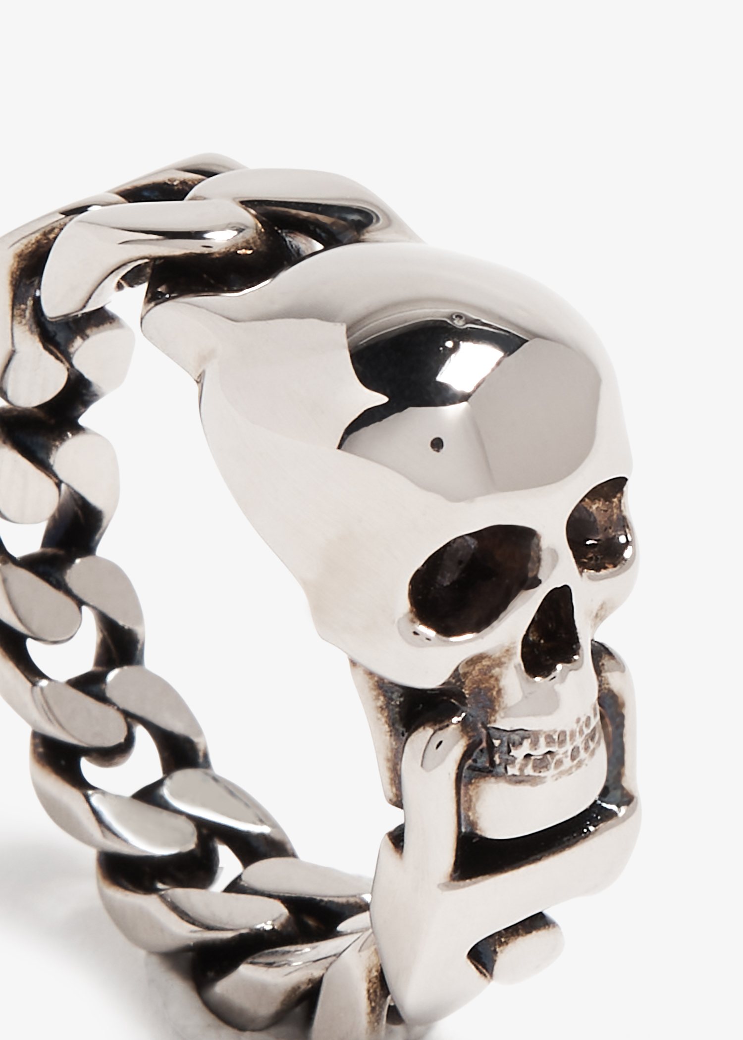 McQueen Skull Chain ring for Men - Silver in UAE | Level Shoes McQueen Skull Chain ring for Men - Silver in UAE | Level Shoes