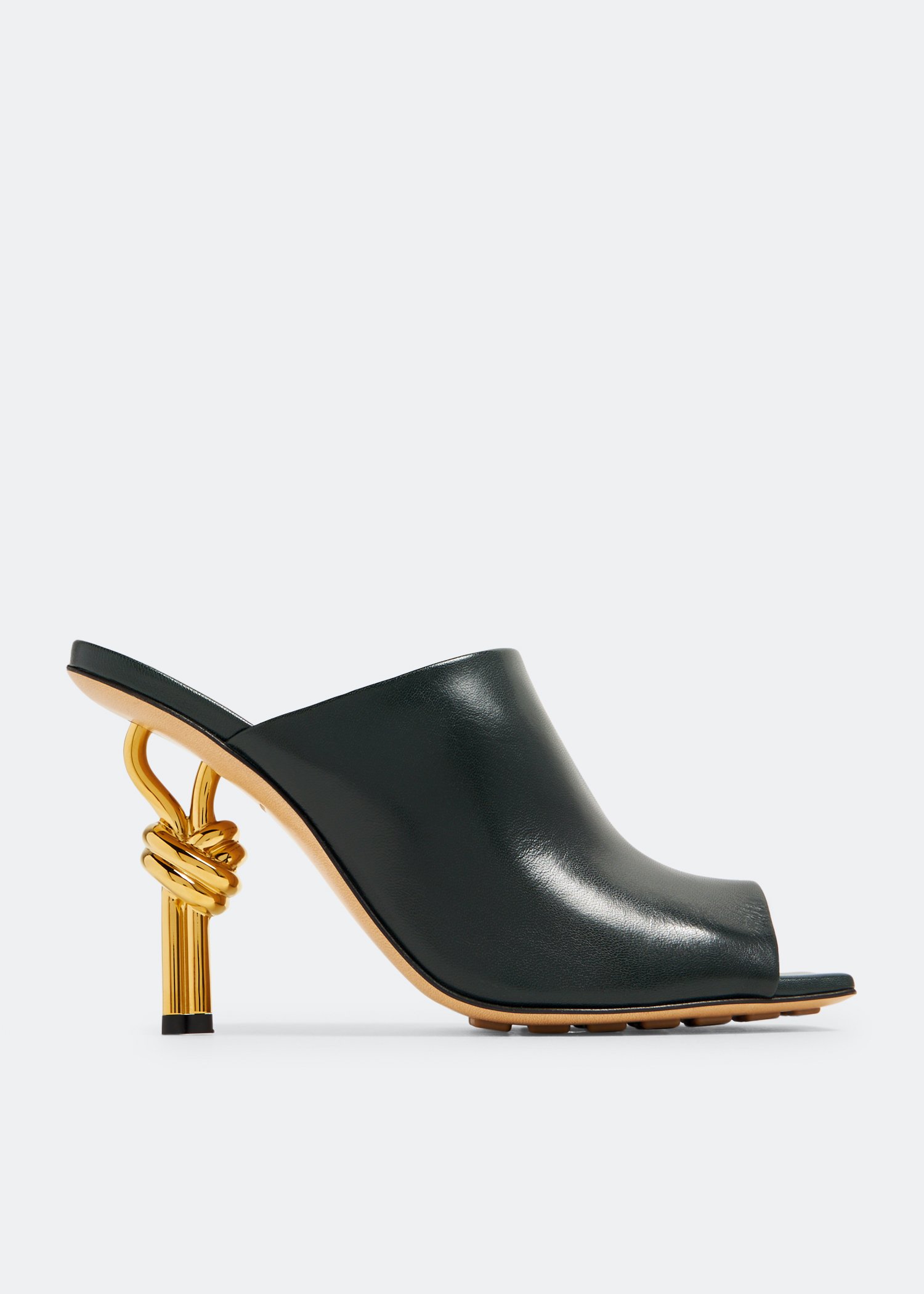 

Knot mules, Green