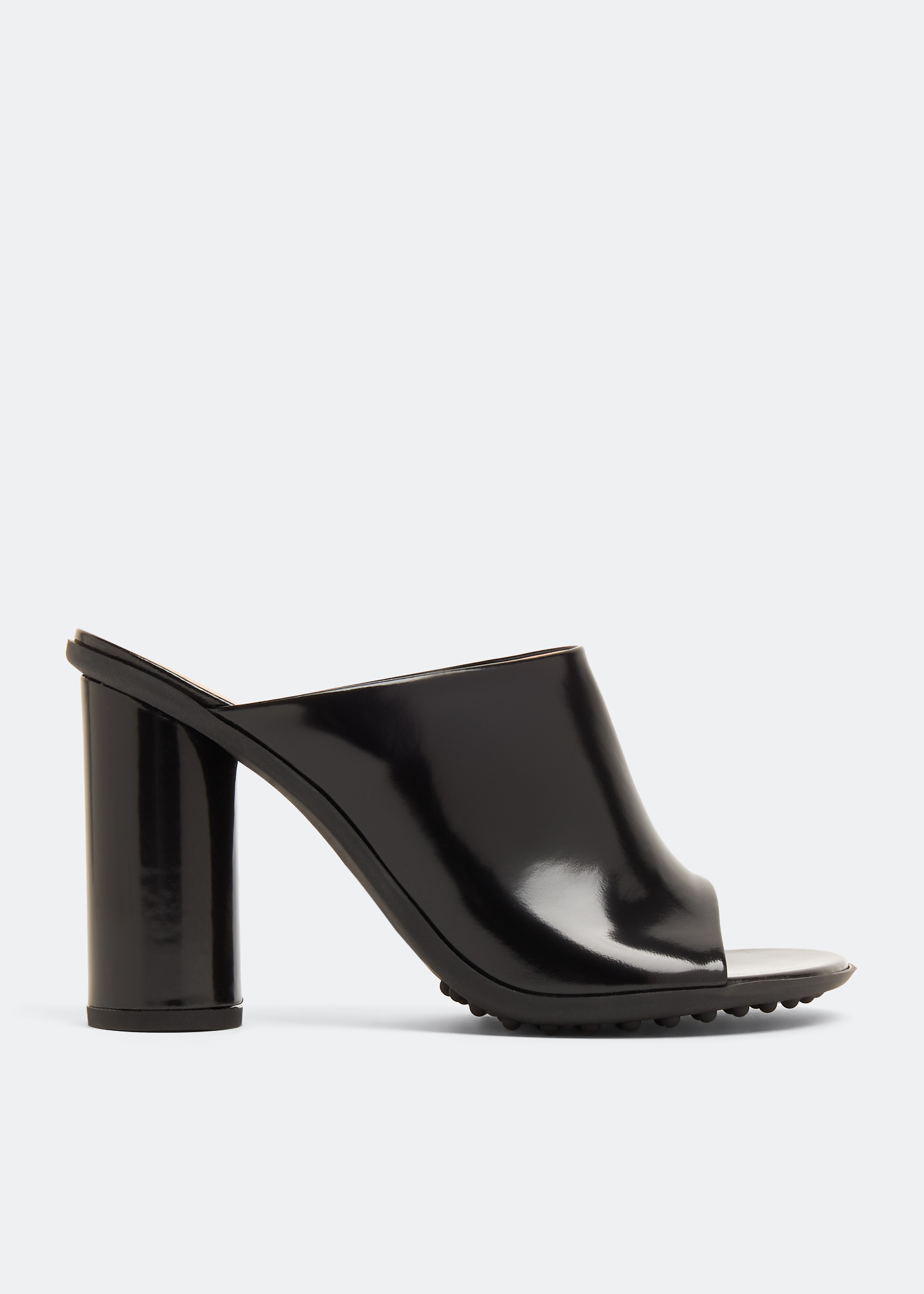 

Atomic mules, Black