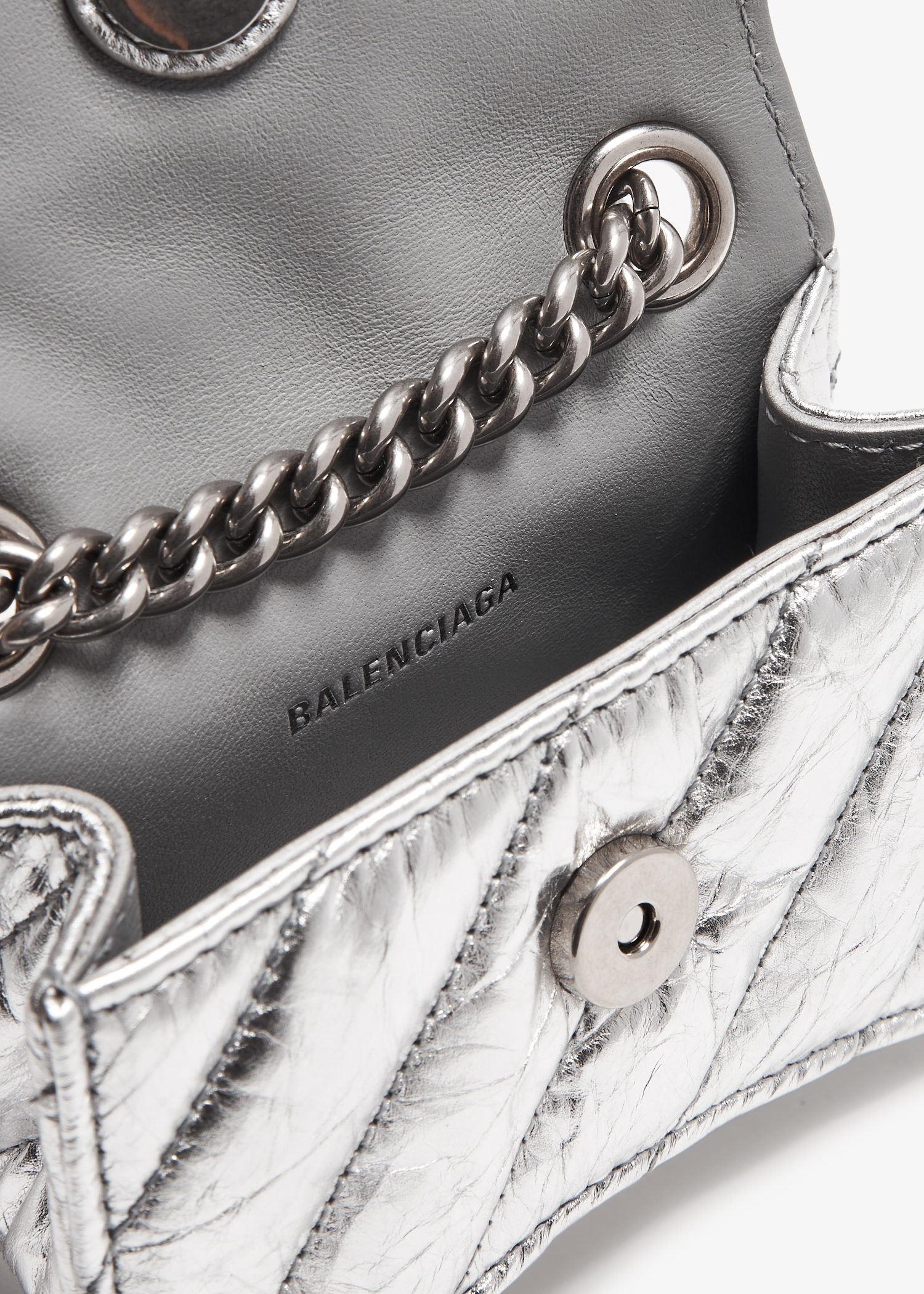 Bags with silver chain discount