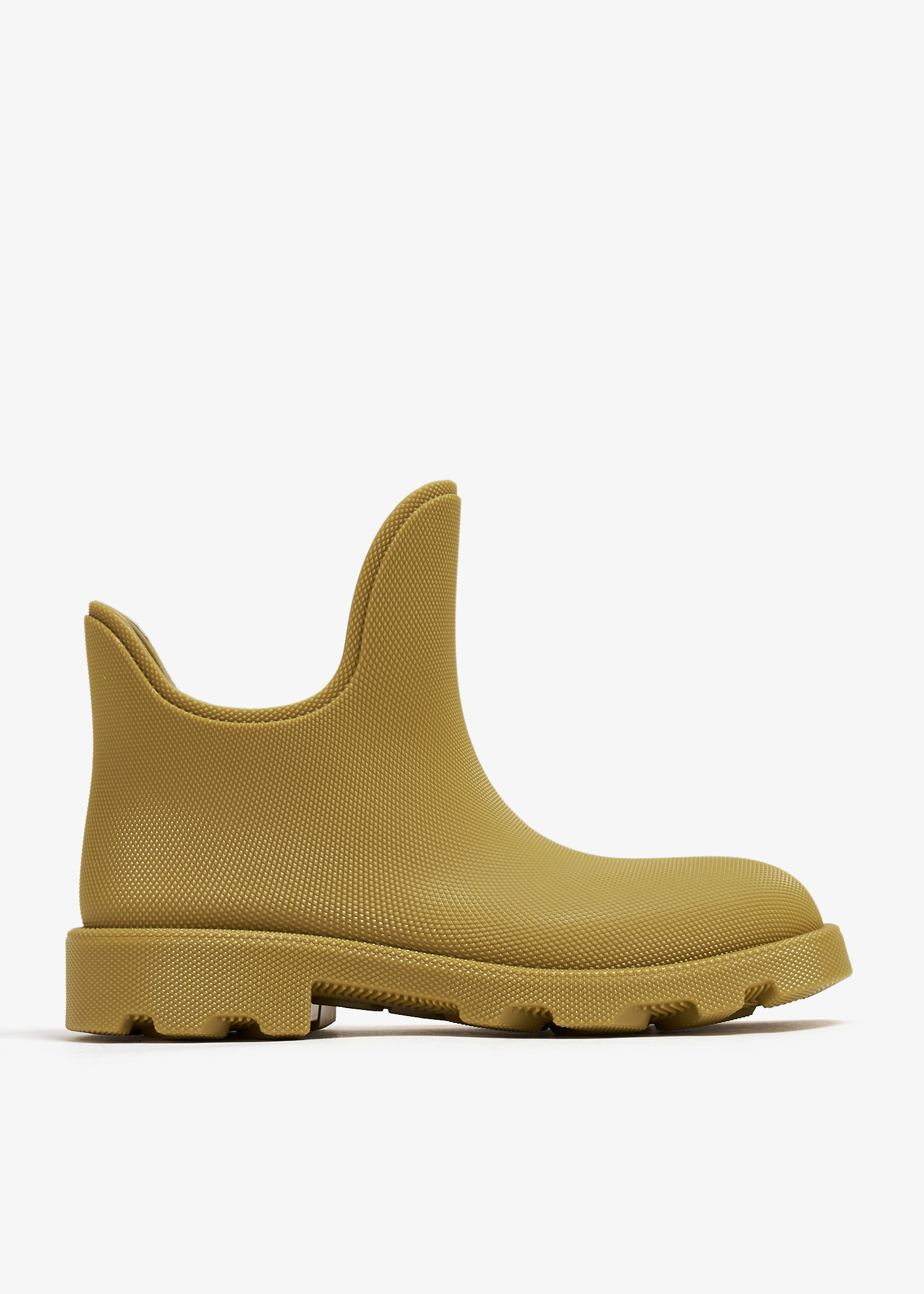 Burberry Ray boots for Men Yellow in KSA Level Shoes