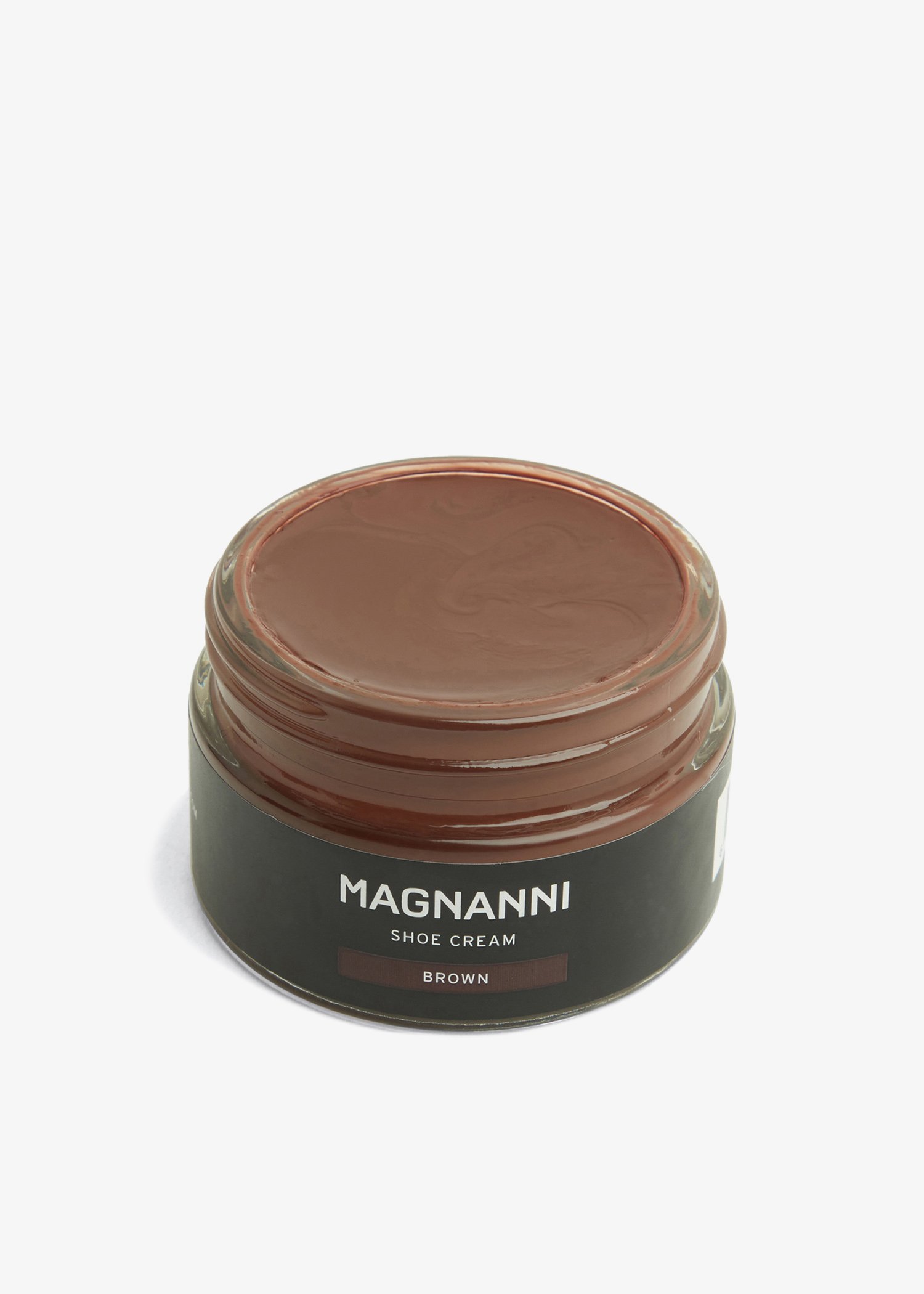 Magnanni top shoe polish