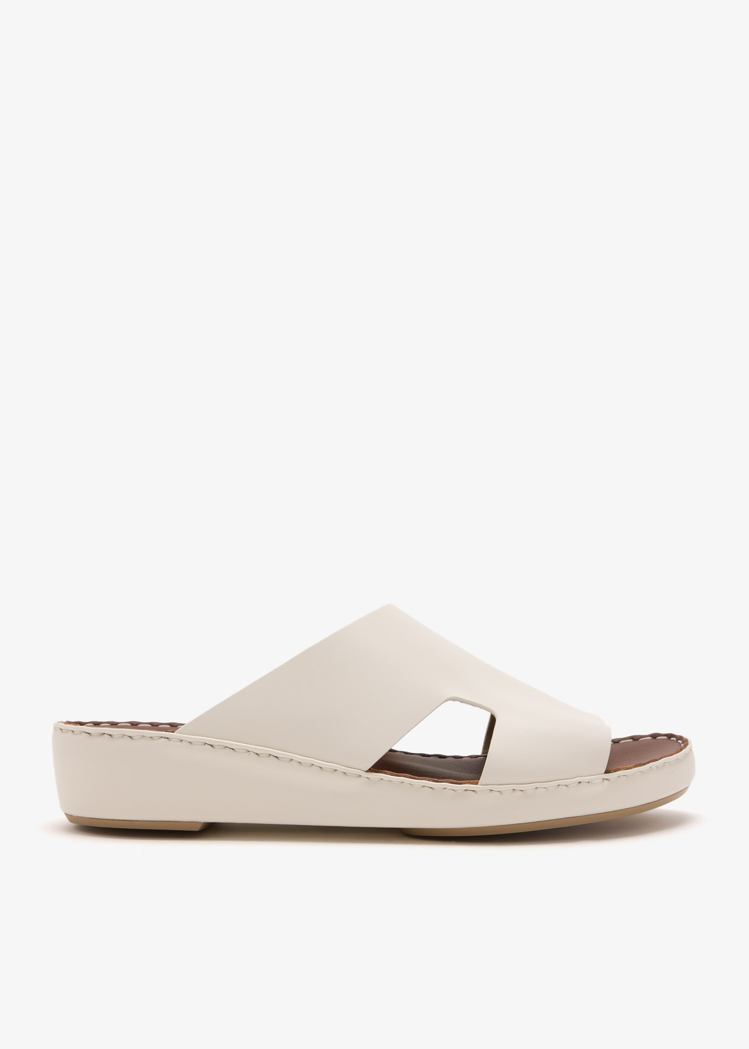 

Box sandals, Cream