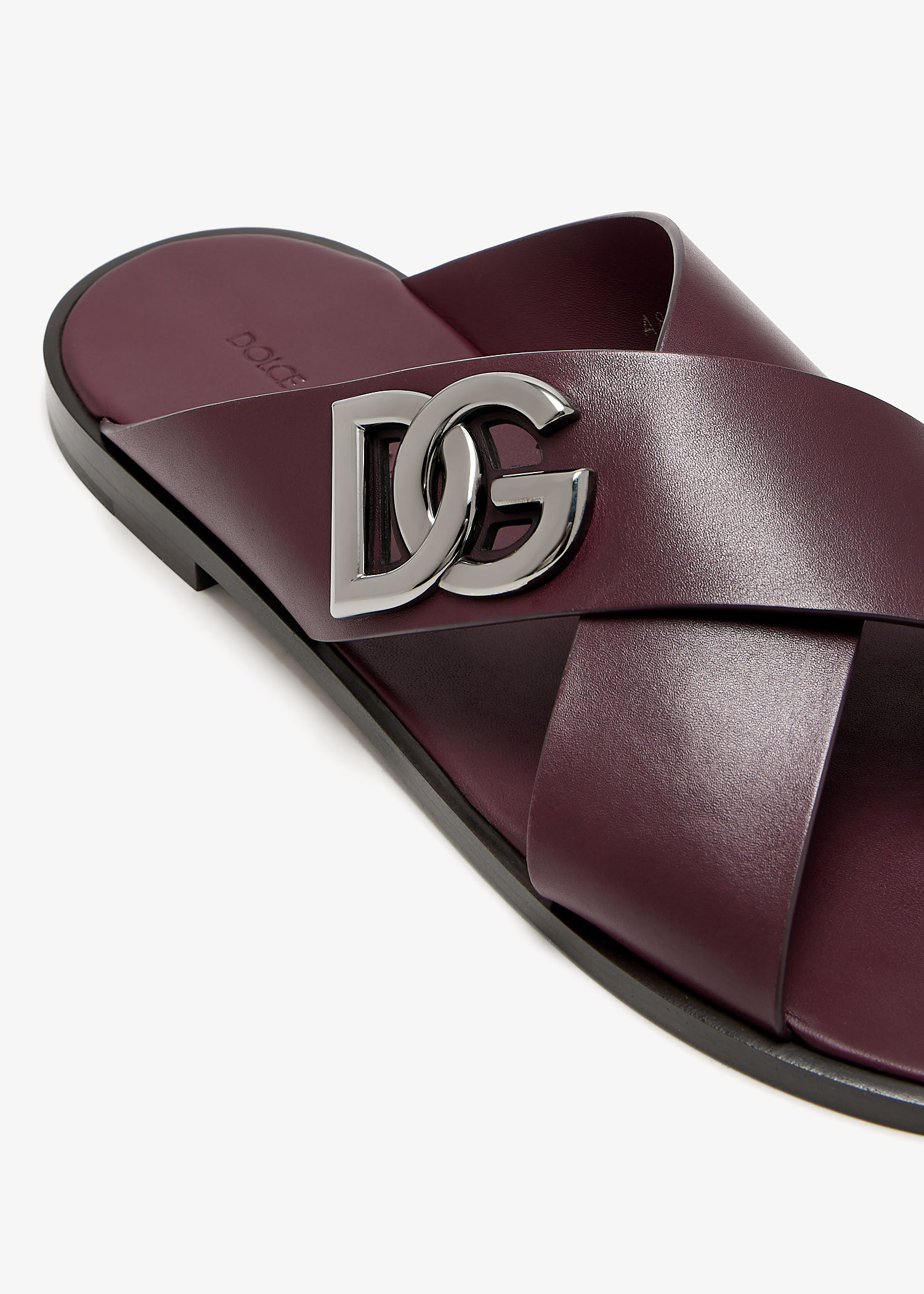 Dolce&Gabbana DG logo sandals for Men - Burgundy in UAE Dolce&Gabbana DG logo sandals for Men - Burgundy in UAE