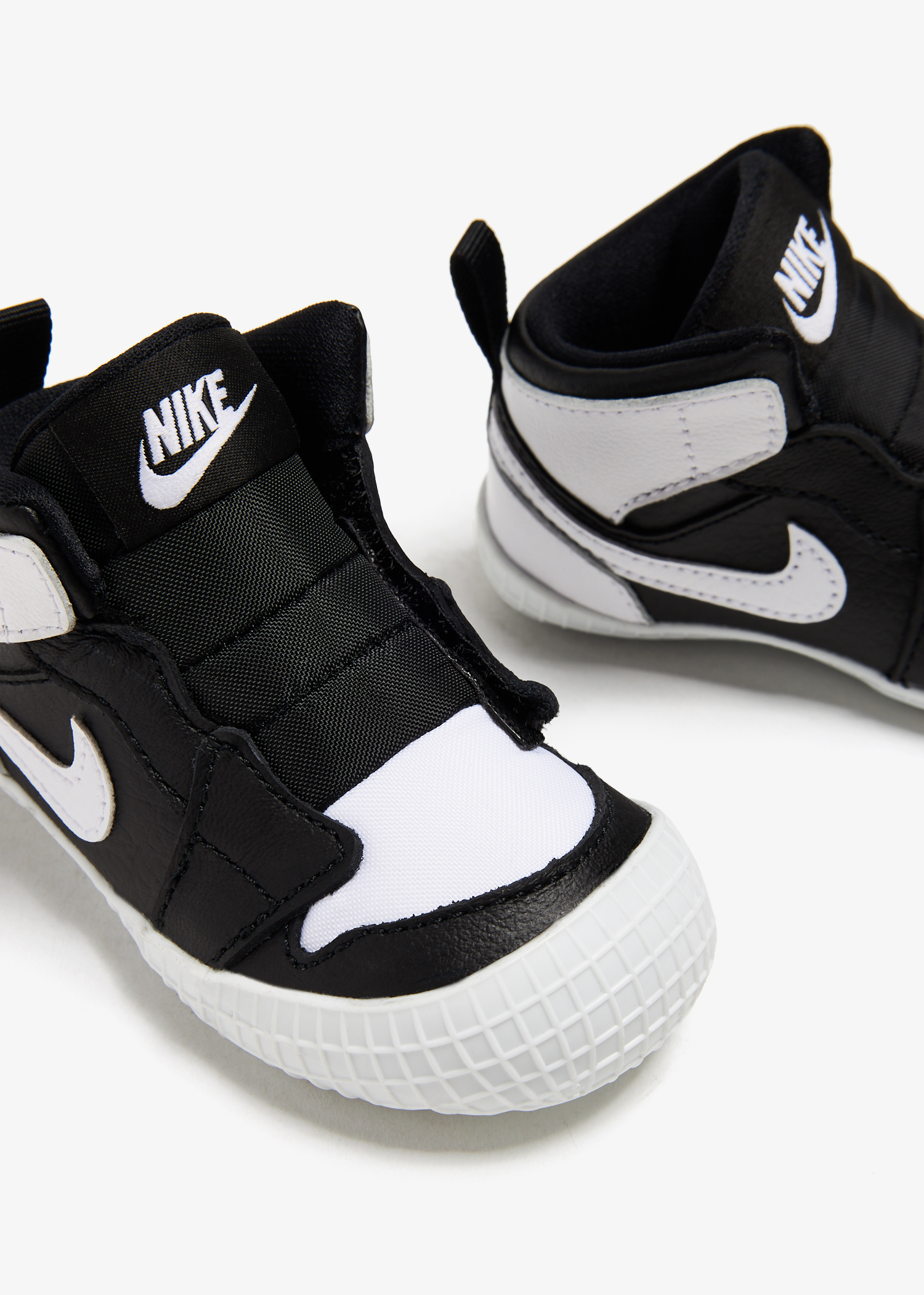 Nike Jordan 1 crib bootie for Baby - Black in UAE | Level Shoes