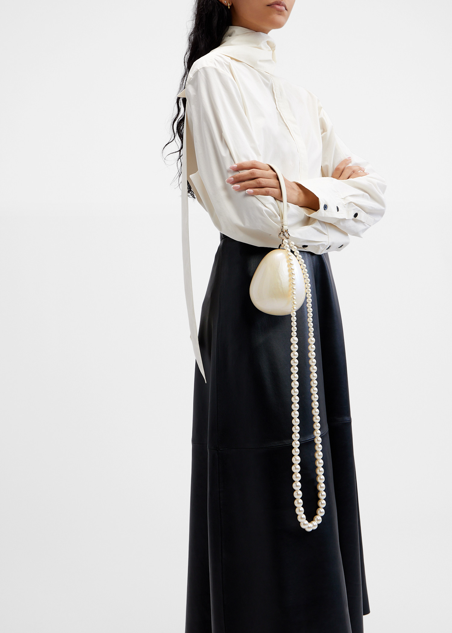 

Micro Egg Pearl bag, White
