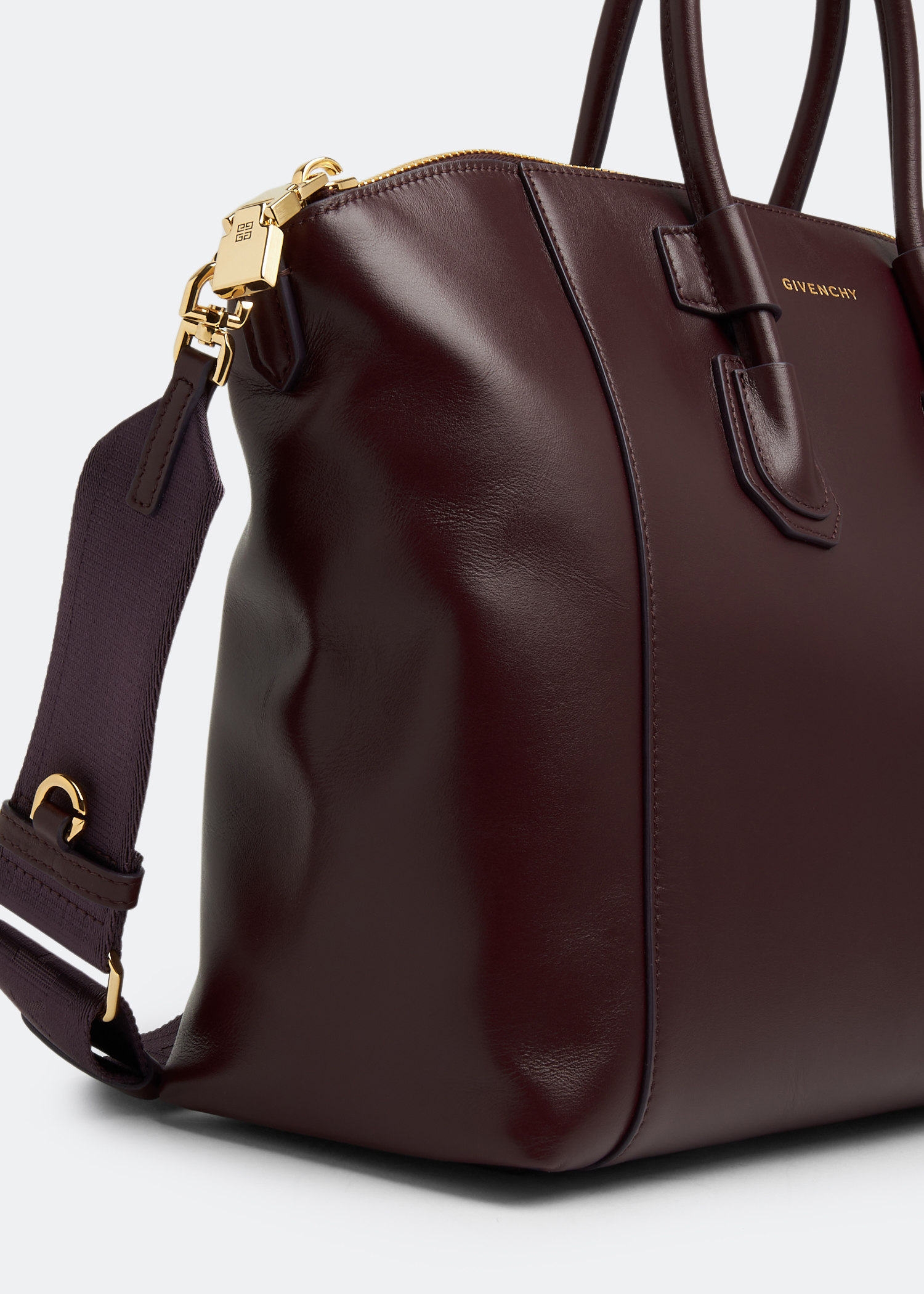 

Antigona small sport bag, Burgundy