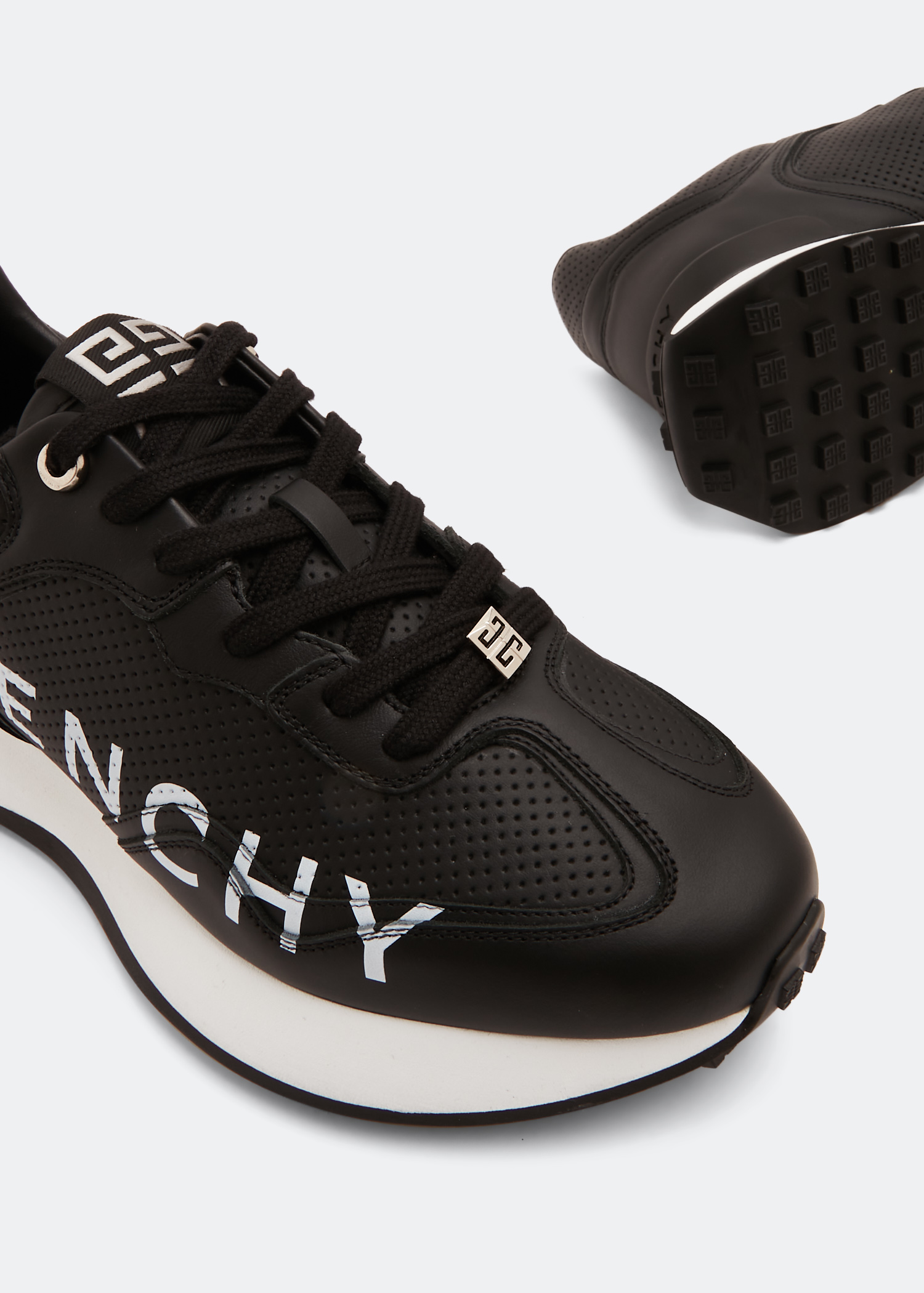 

GIV Runner sneakers, Black