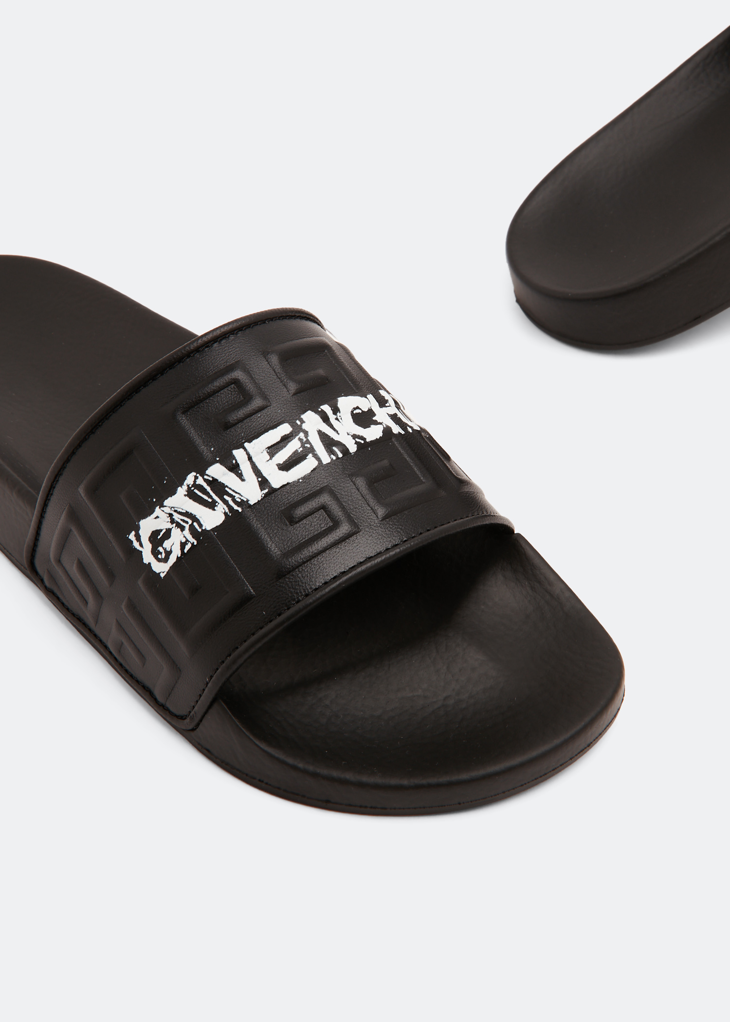 

4G slides, Black