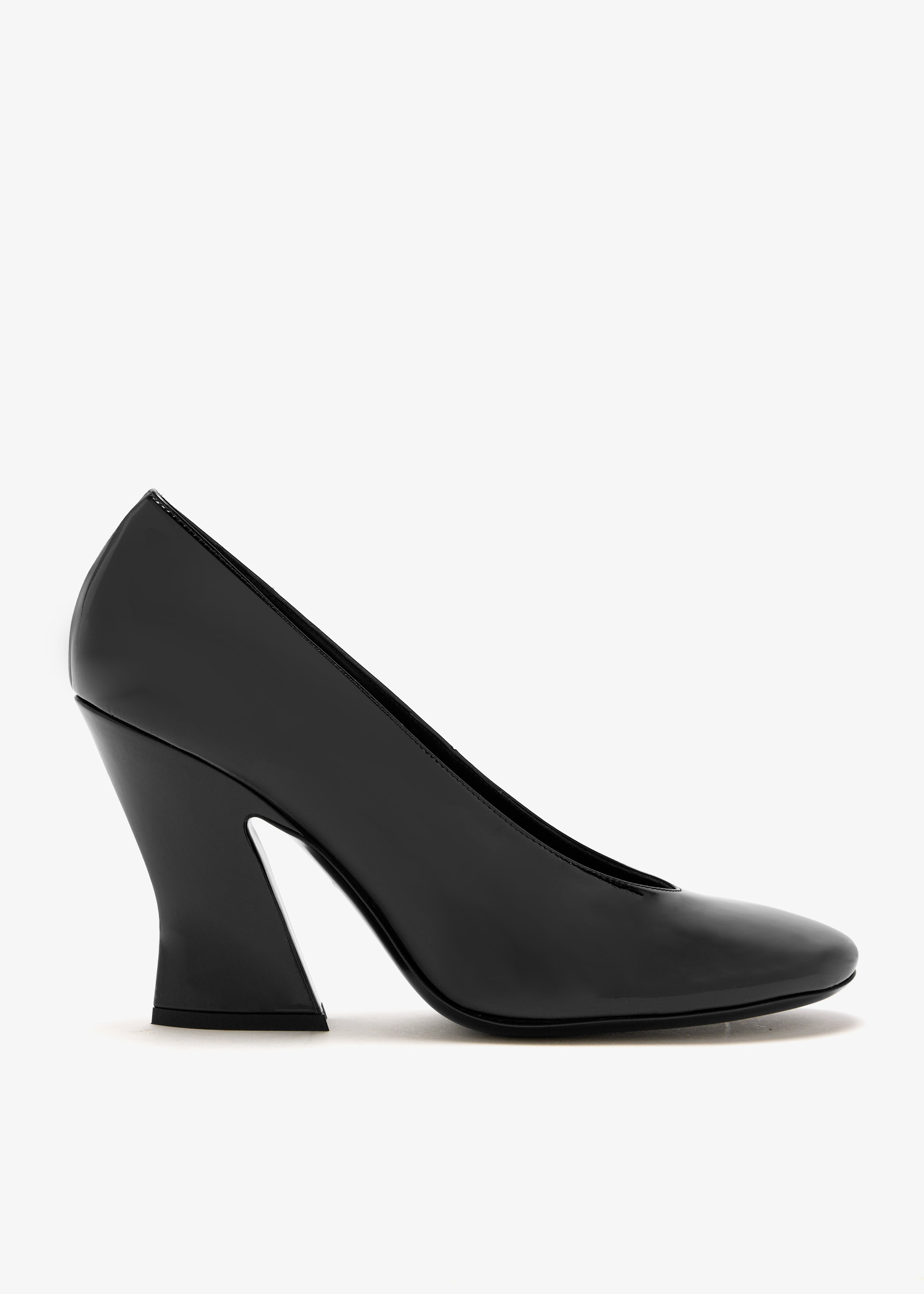 

Sculpted pumps, Black