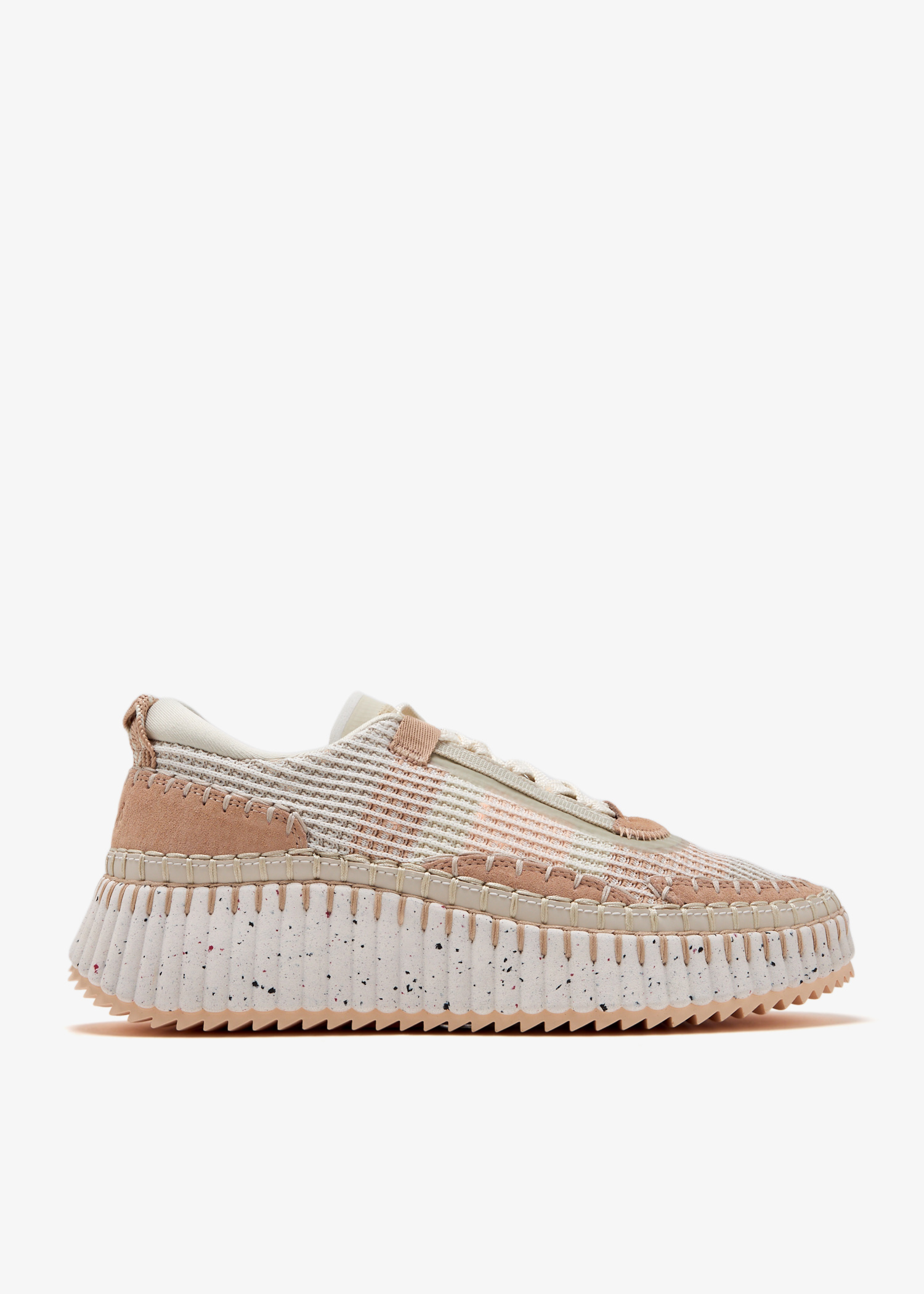 

Nama sneakers, Beige