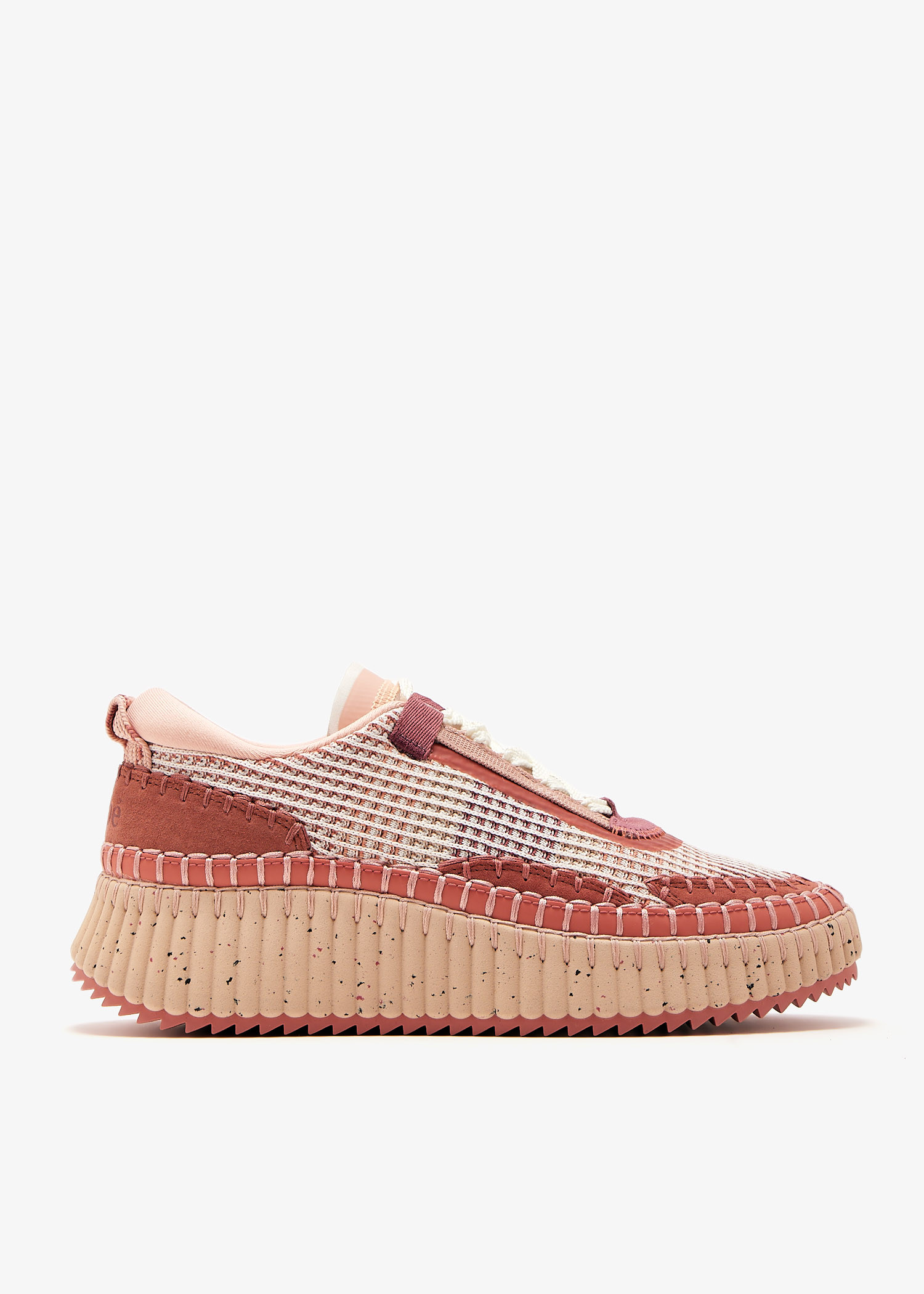 

Nama sneakers, Pink