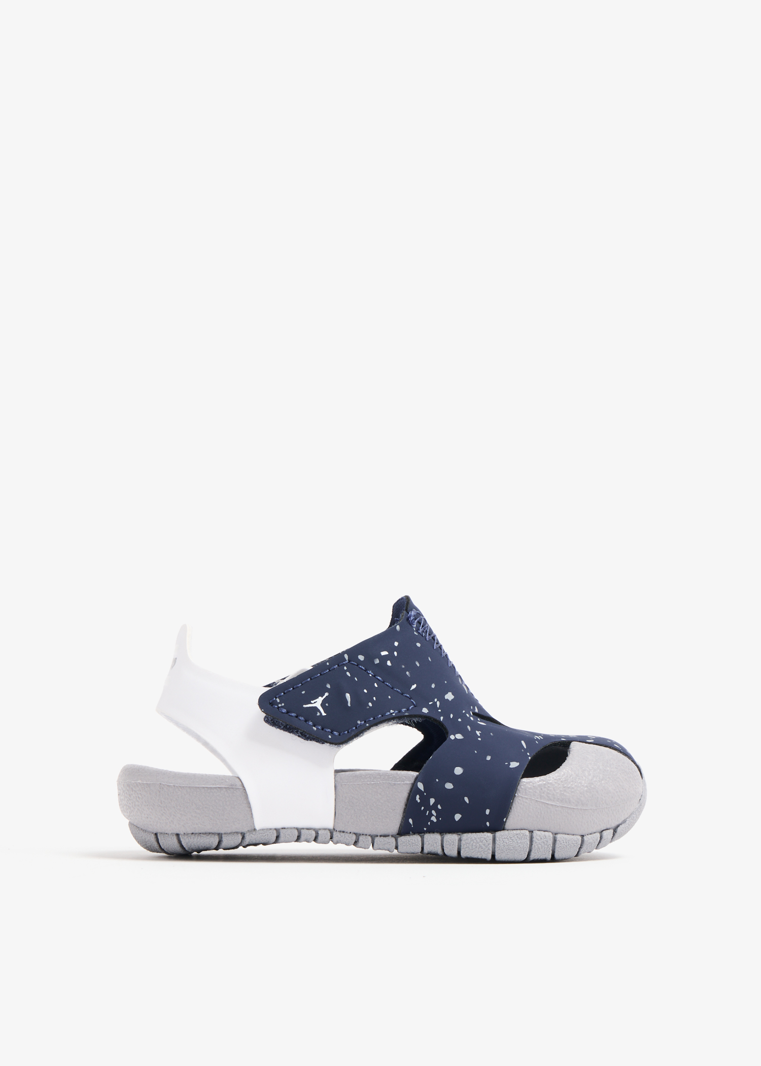Infant boy jordan sandals on sale
