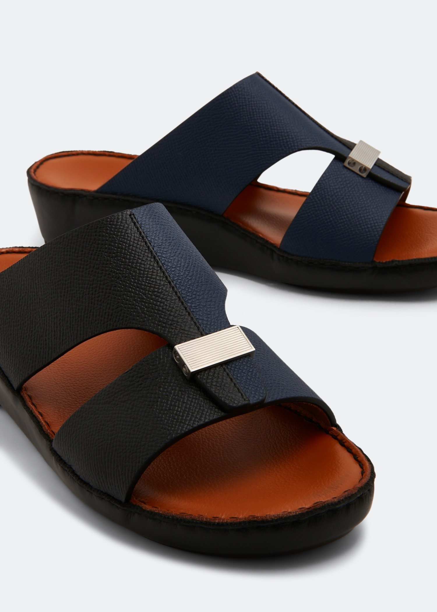 

Cercio Edredon sandals, Black