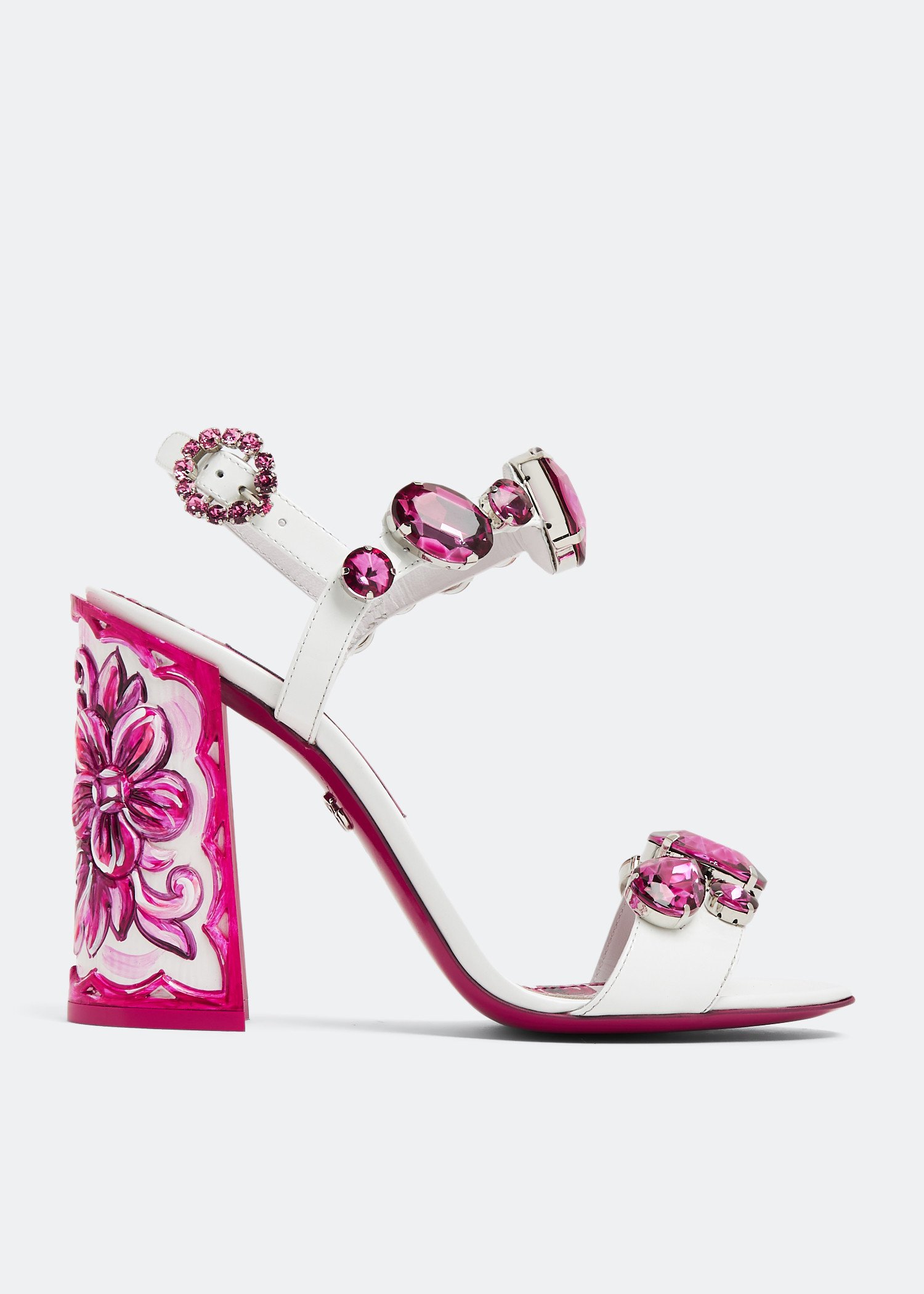 

Patent leather sandals, Prints