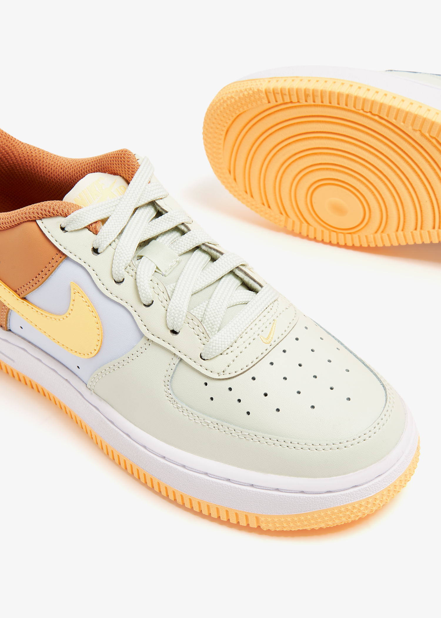 Nike Air Force 1 sneakers for Unisex Multicolored in UAE Level