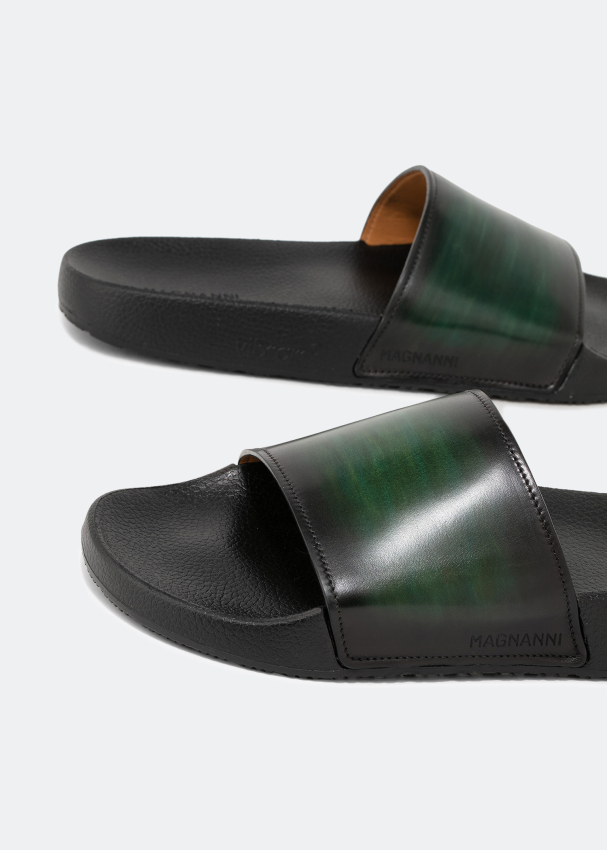 Magnanni Leather slides for Men - Green 