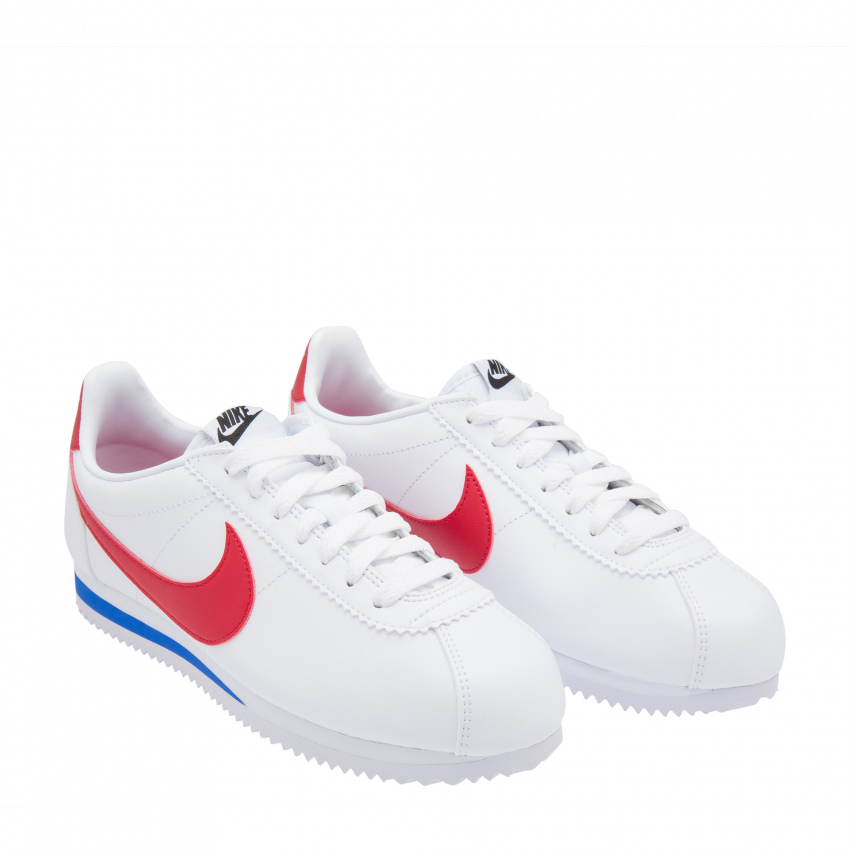 una taza de calcetines unidad Nike Classic Cortez leather sneakers for Women - White in UAE | Level Shoes
