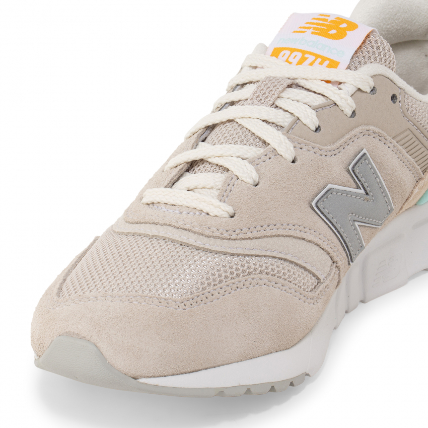 New Balance 997H sneakers for Women - Beige in UAE | Level Shoes