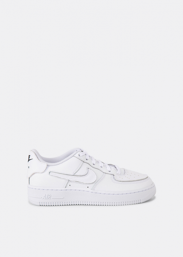 Nike Air Force 1/1 sneakers for Unisex - White in UAE | Level Shoes
