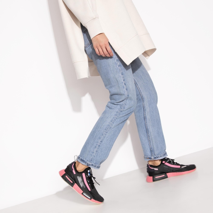 Adidas NMD_R1 Spectoo sneakers for Women - Black in UAE | Level Shoes