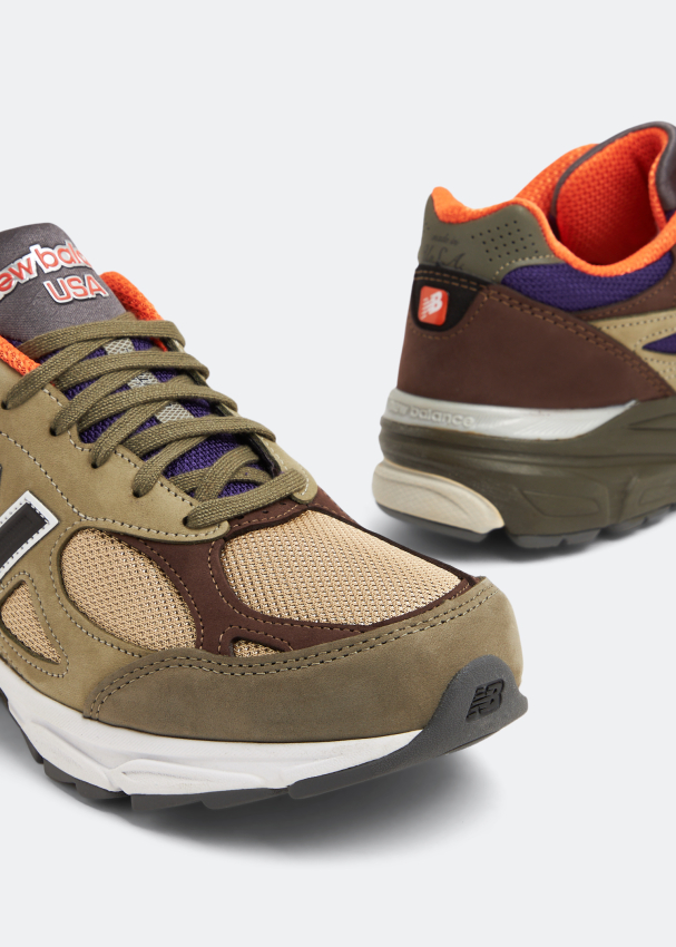 New Balance 990 sneakers for Men - Brown in UAE | Level Shoes