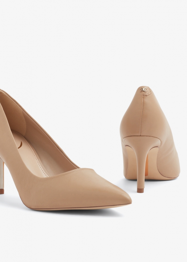 Sam Edelman Vienna pumps for Women Beige in UAE Level Shoes