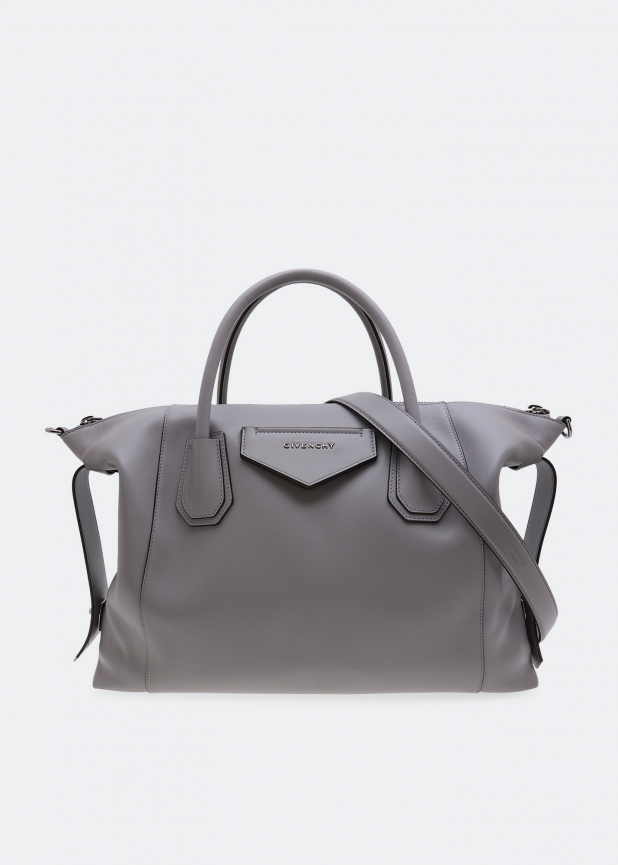 Antigona Soft medium leather bag