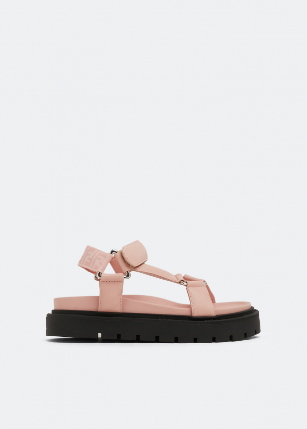 Leather sandals 