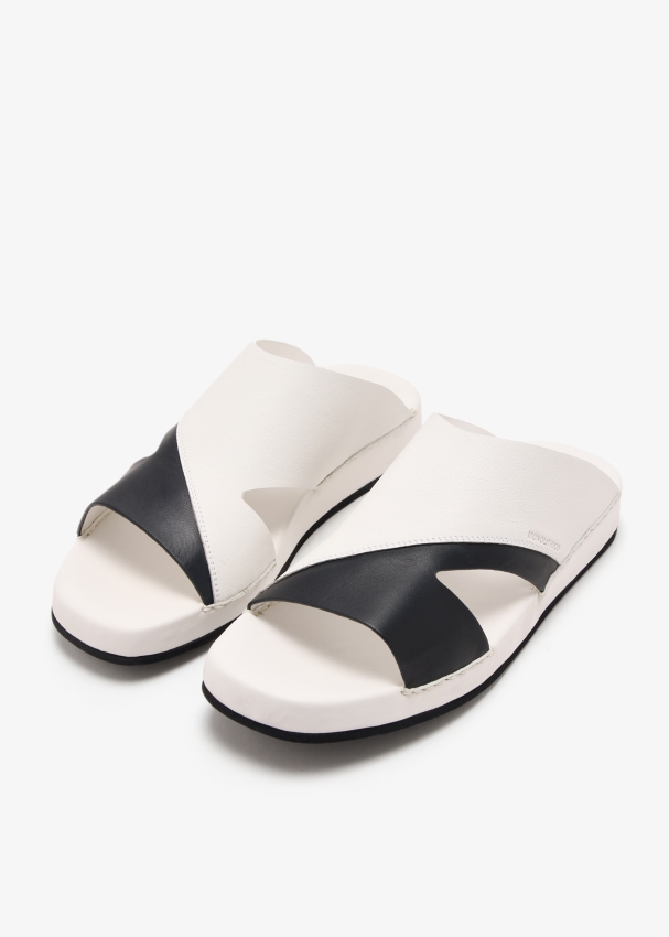001-b02-white_7.jpg