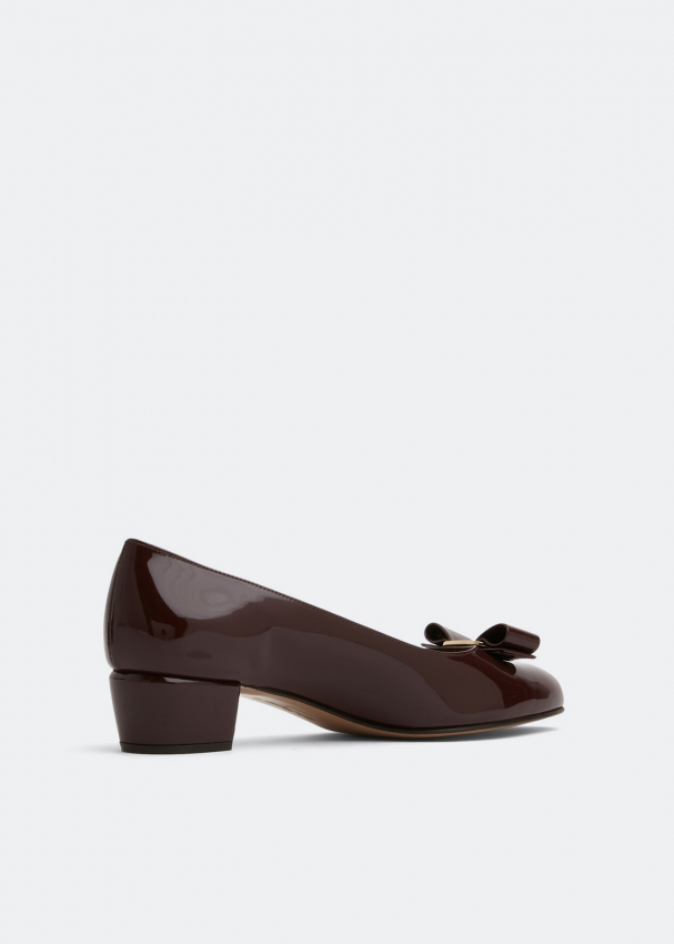 Ferragamo Vara pumps for Women - Purple in UAE