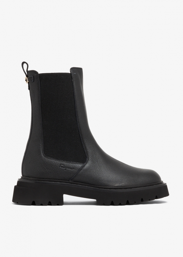 Moncler Gaia Pocket high boots for Women - Black in UAE | Level Shoes