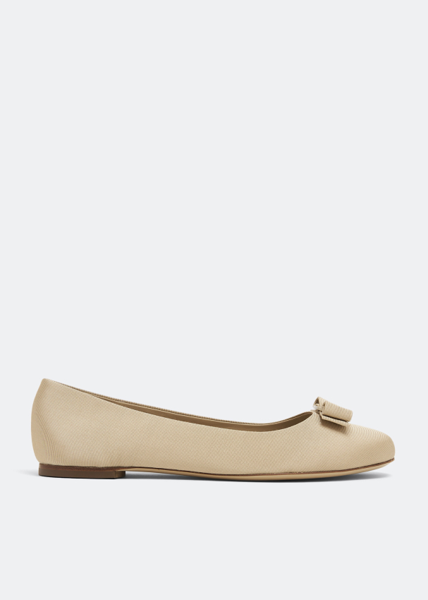 Ferragamo Vara bow ballet flats for Women Beige in UAE Level Shoes