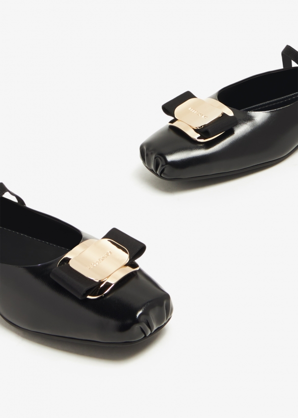 Salvatore ferragamo discount women shoes